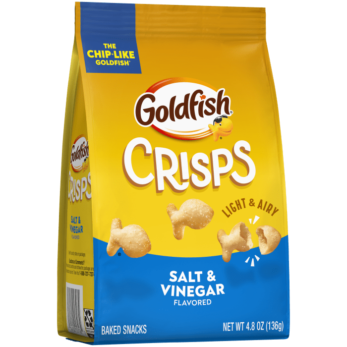 Goldfish® Salt & Vinegar Baked Snacks, 4.8 oz, bag - Left Angle Image