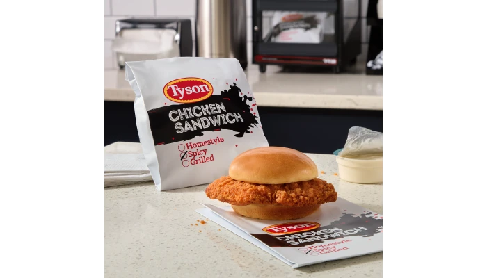 Tyson® To Go Fully Cooked Hot & Spicy Chicken Breast Filet Fritters, 4 oz._image_1