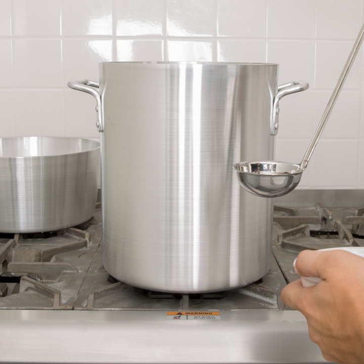 16-quart Arkadia™ aluminum stockpot in natural finish