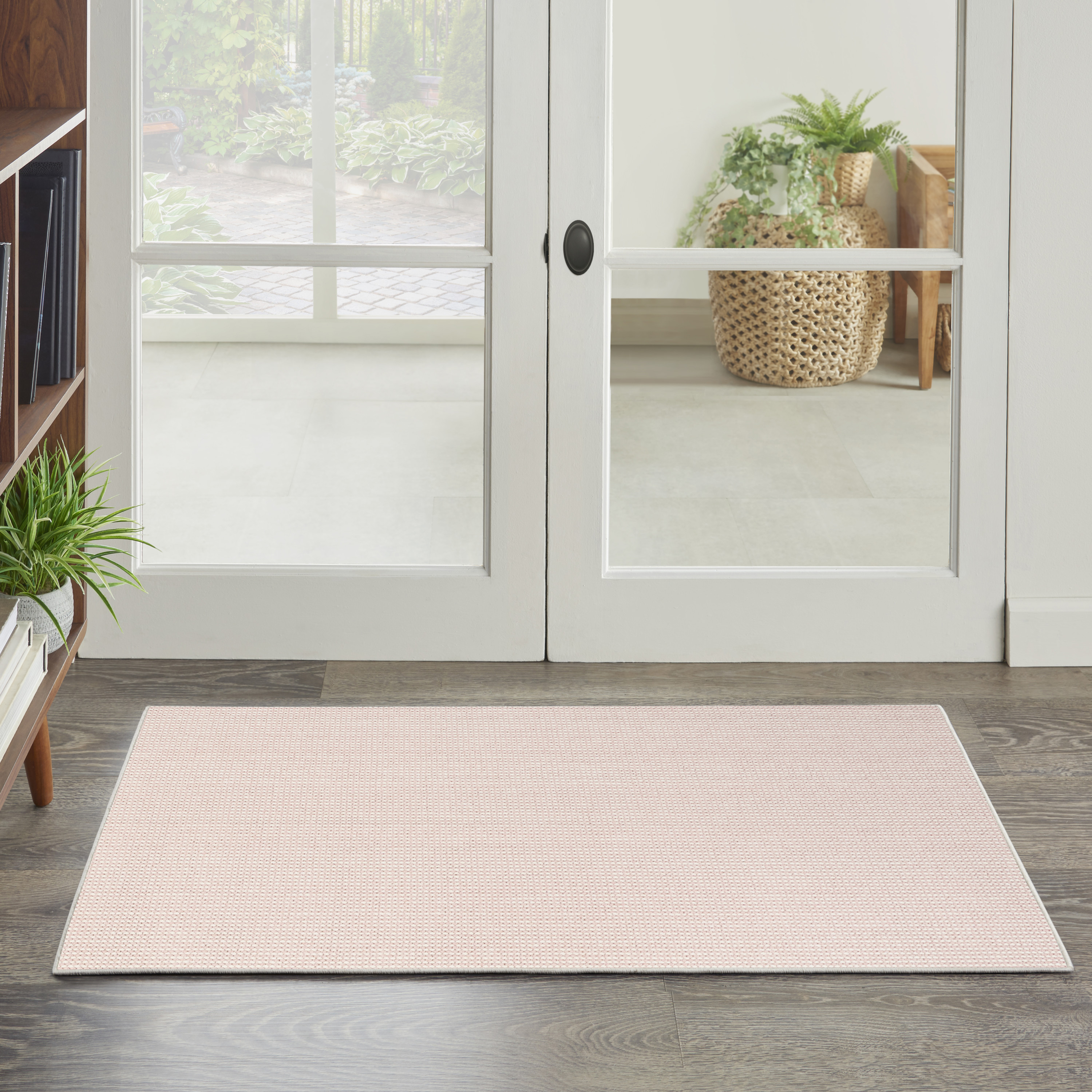 Nourison Natural Texture 2'2" x 3'9" Ivory Rose Farmhouse Indoor Rug