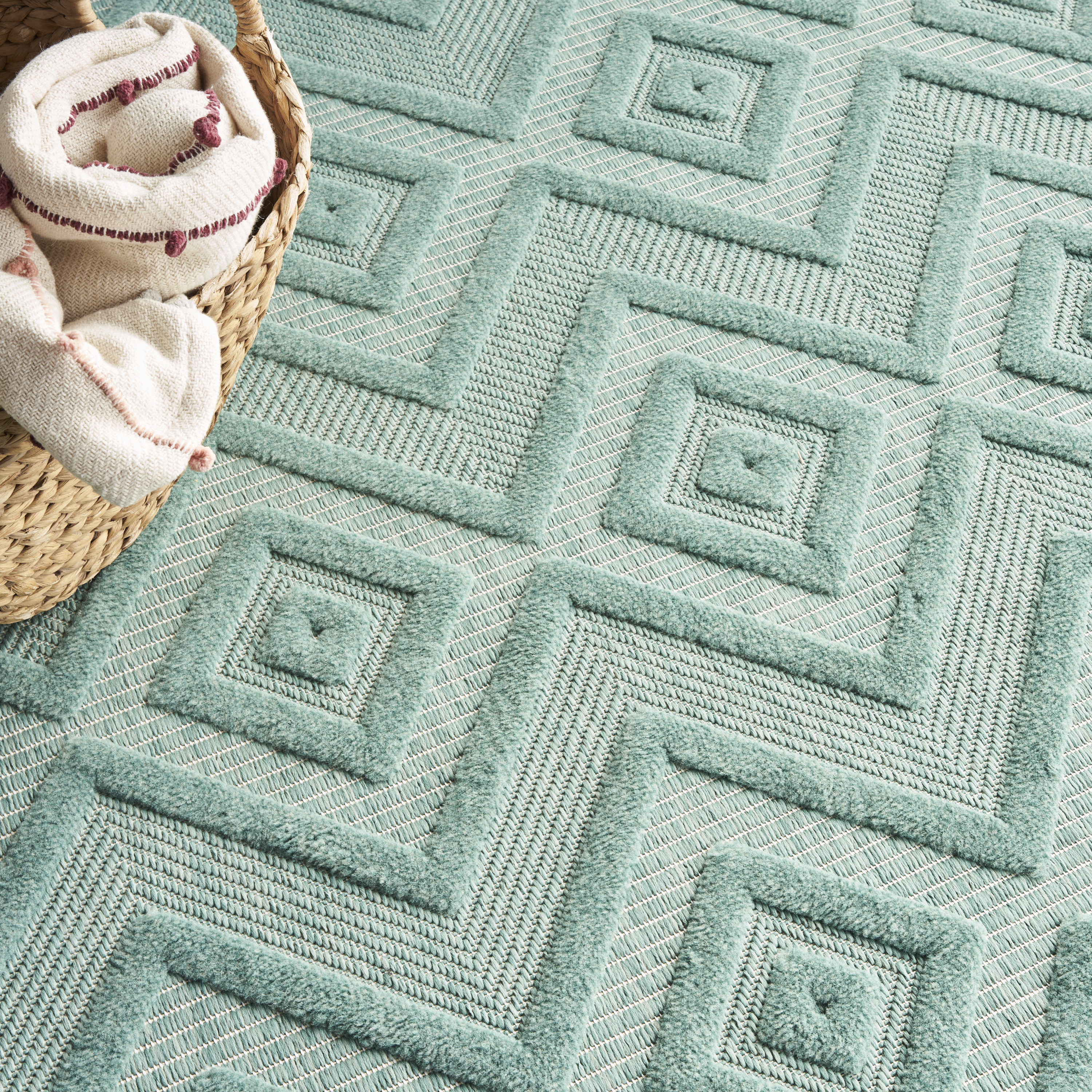 Nourison Versatile 8' x 10' Aqua Teal Modern Rug