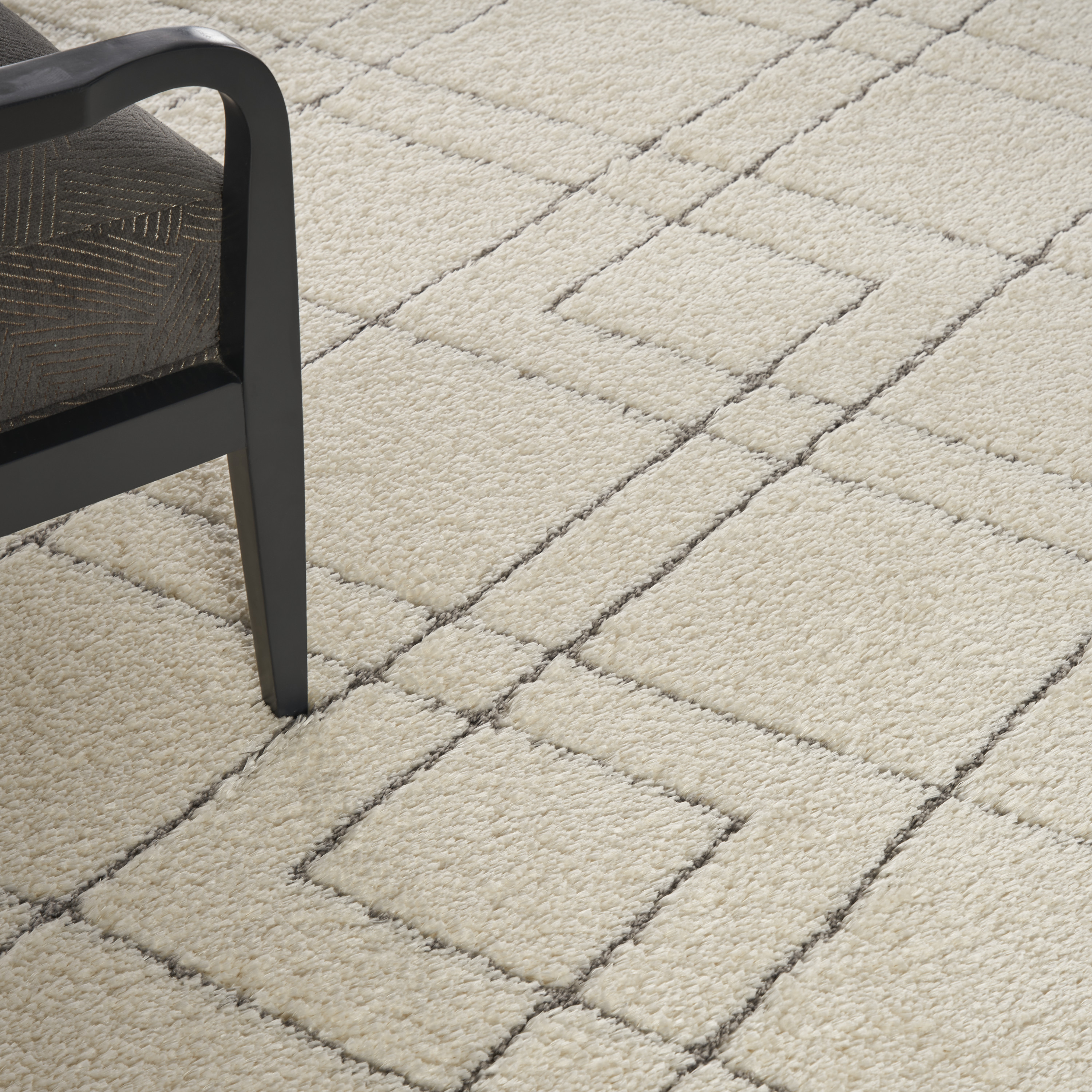 Nourison Dreamy Shag 7'10" x 9'10" Ivory Shag Indoor Rug
