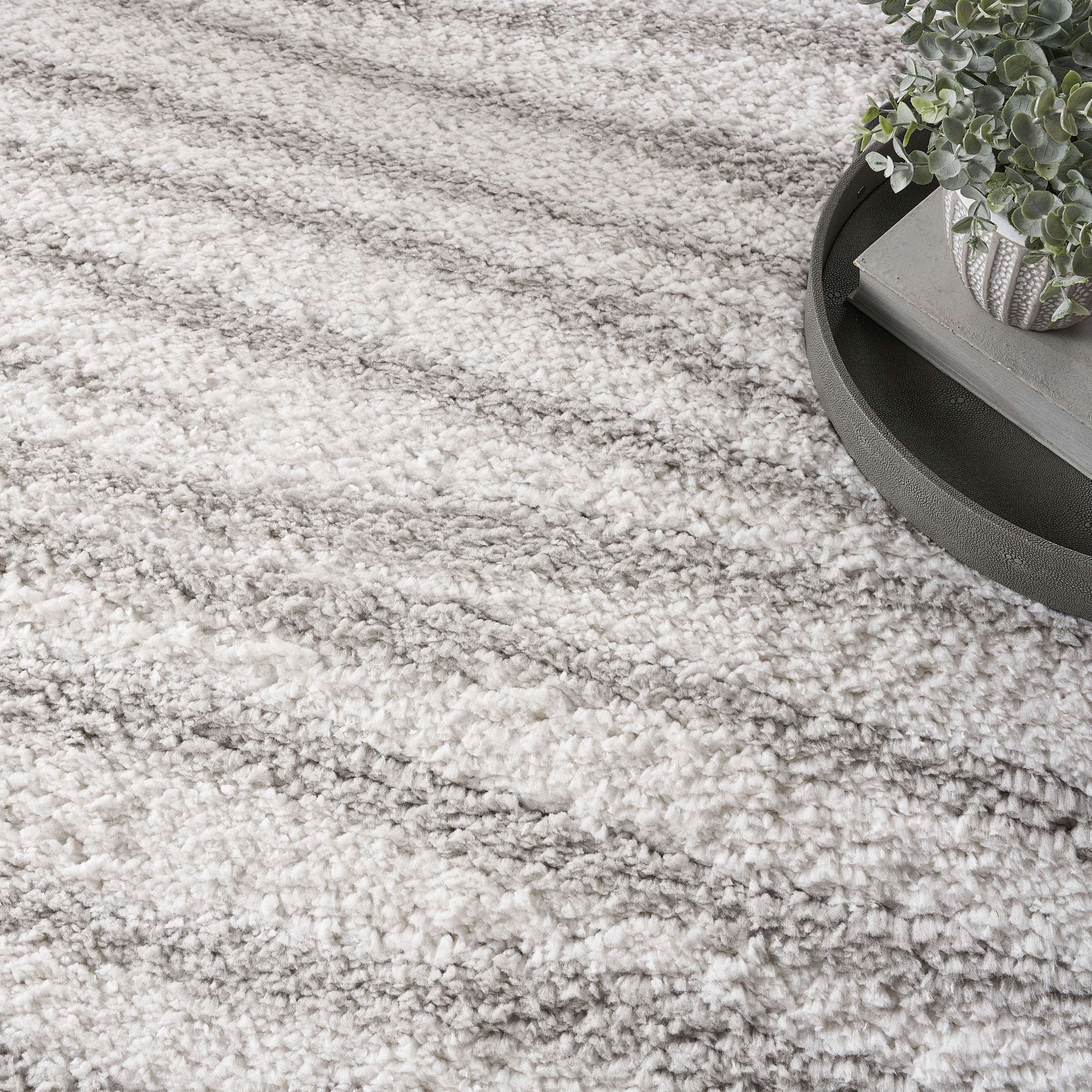 Nourison Modern Shag 7'10" x 9'10" Ivory Grey Modern Indoor Rug
