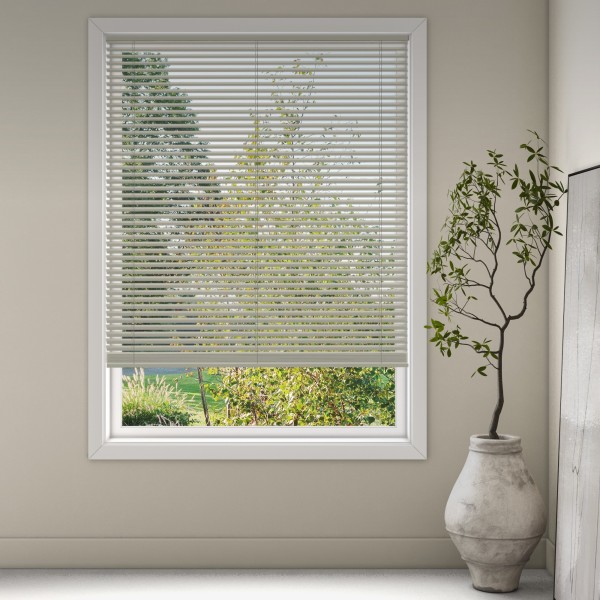 Java 8389 Wood Venetians