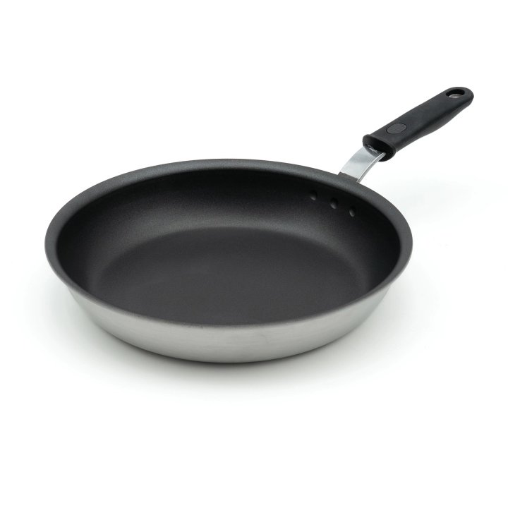 12-inch Wear-Ever® rivetless fry pan with CeramiGuard® II nonstick coating and silicone handle