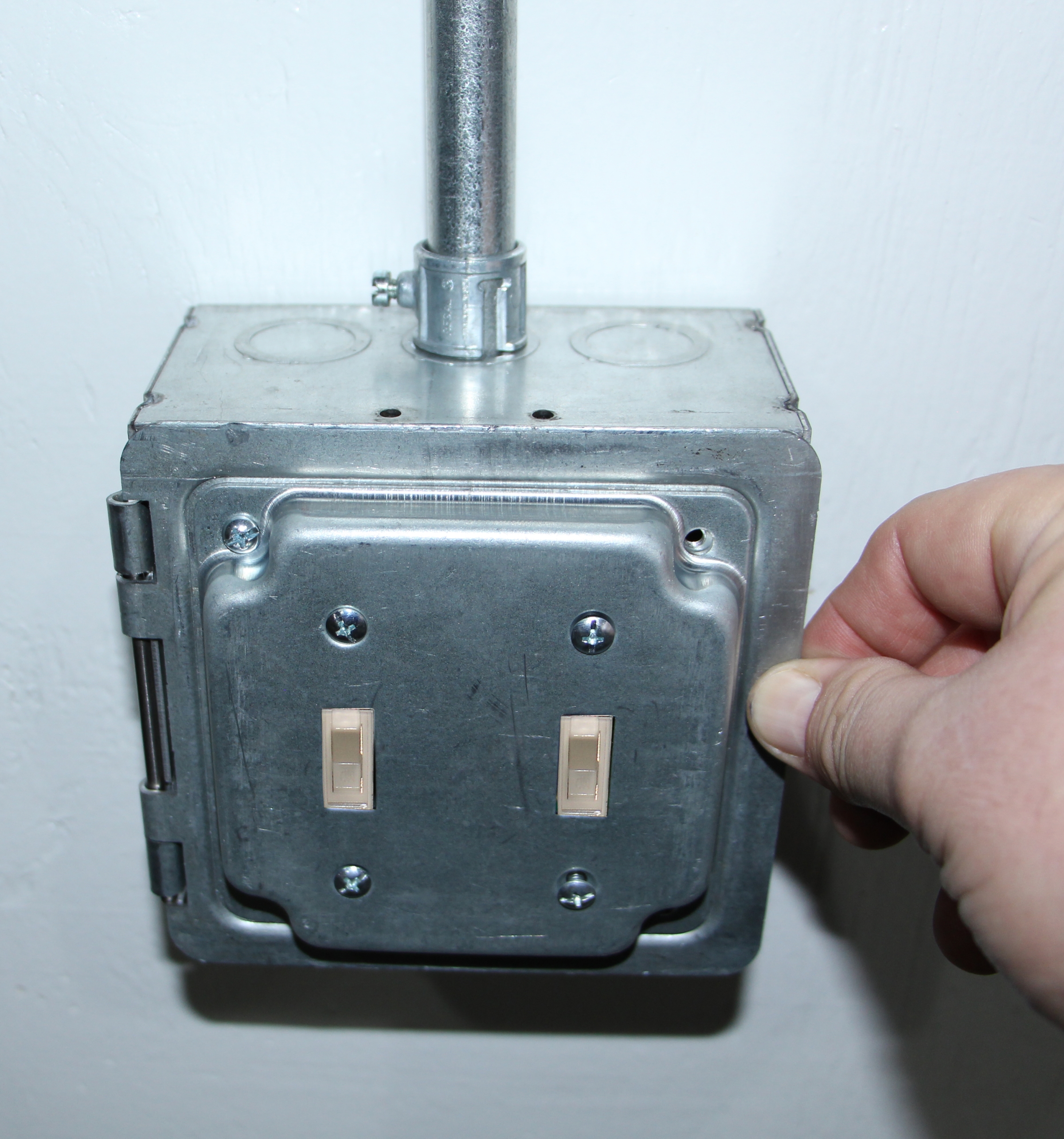 Product image for SWC HP1936 5" Sq bx w Hd (2) Toggl