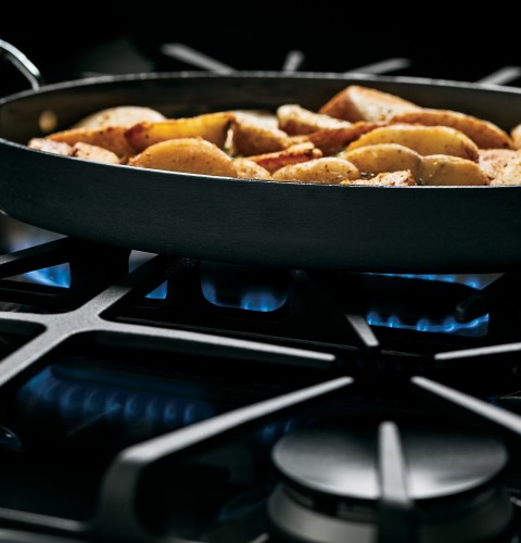 Center oval burner