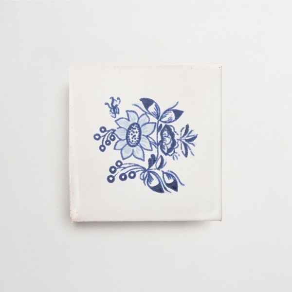 17th century: maiolica de delft | mezza flora deco | pattern four 