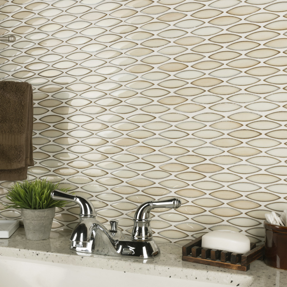 Pescado Glossy Crema 12 in. x 12-1/2 in. Porcelain Mosaic Tile | Merola ...