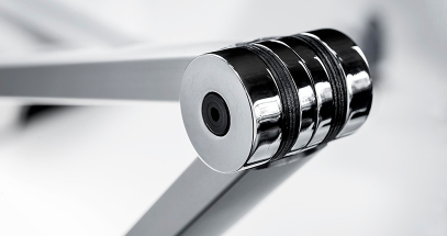 Pivoting joints and a rotating head let you focus the light perfectly.