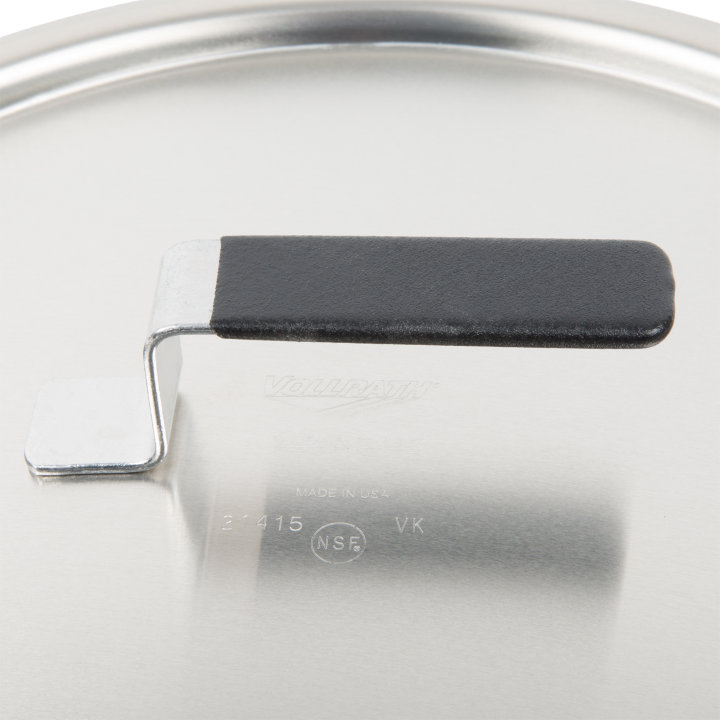 12 ¾-inch Wear-Ever® domed aluminum cover with satin finish and dipped handle