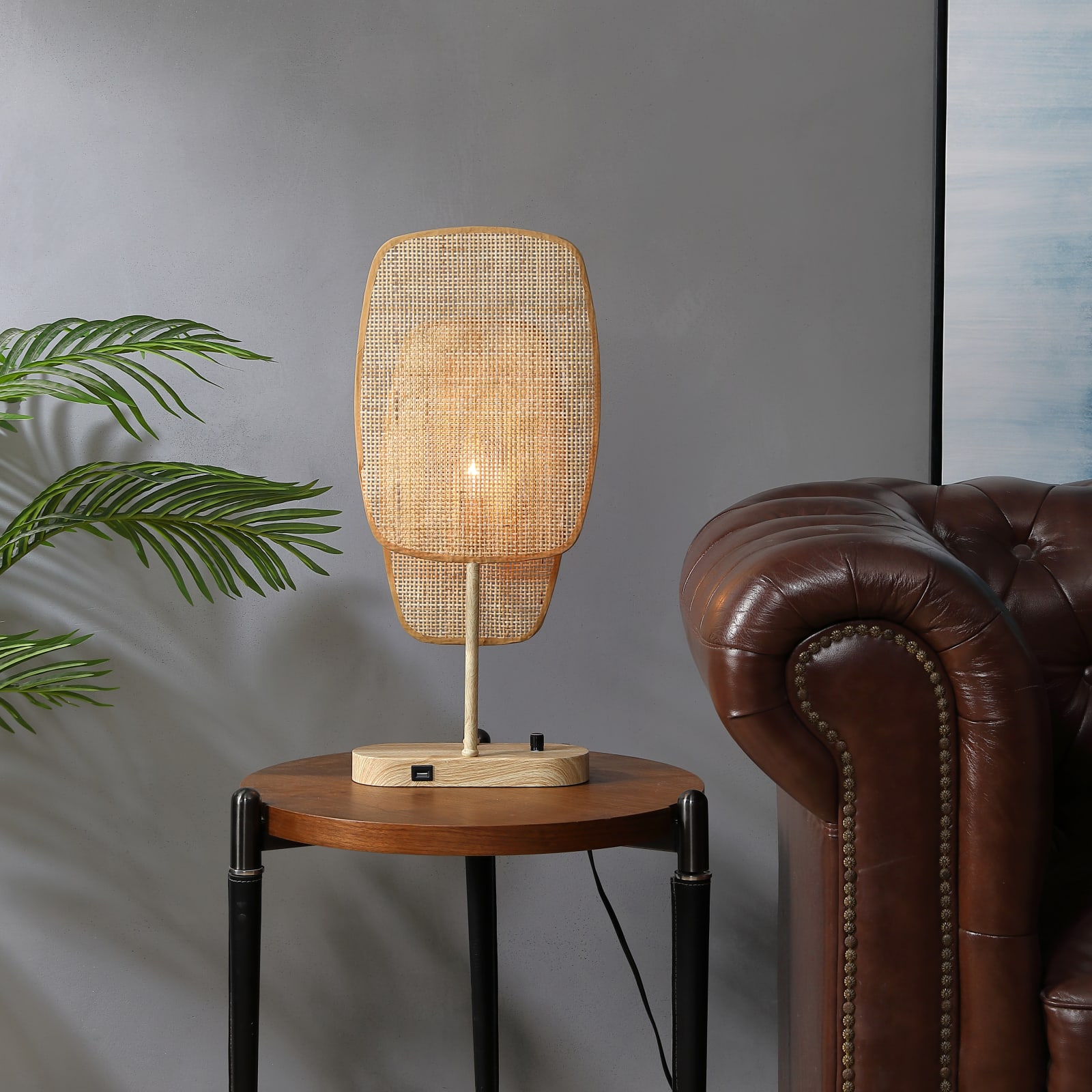 Amud Table Lamp — installation 3