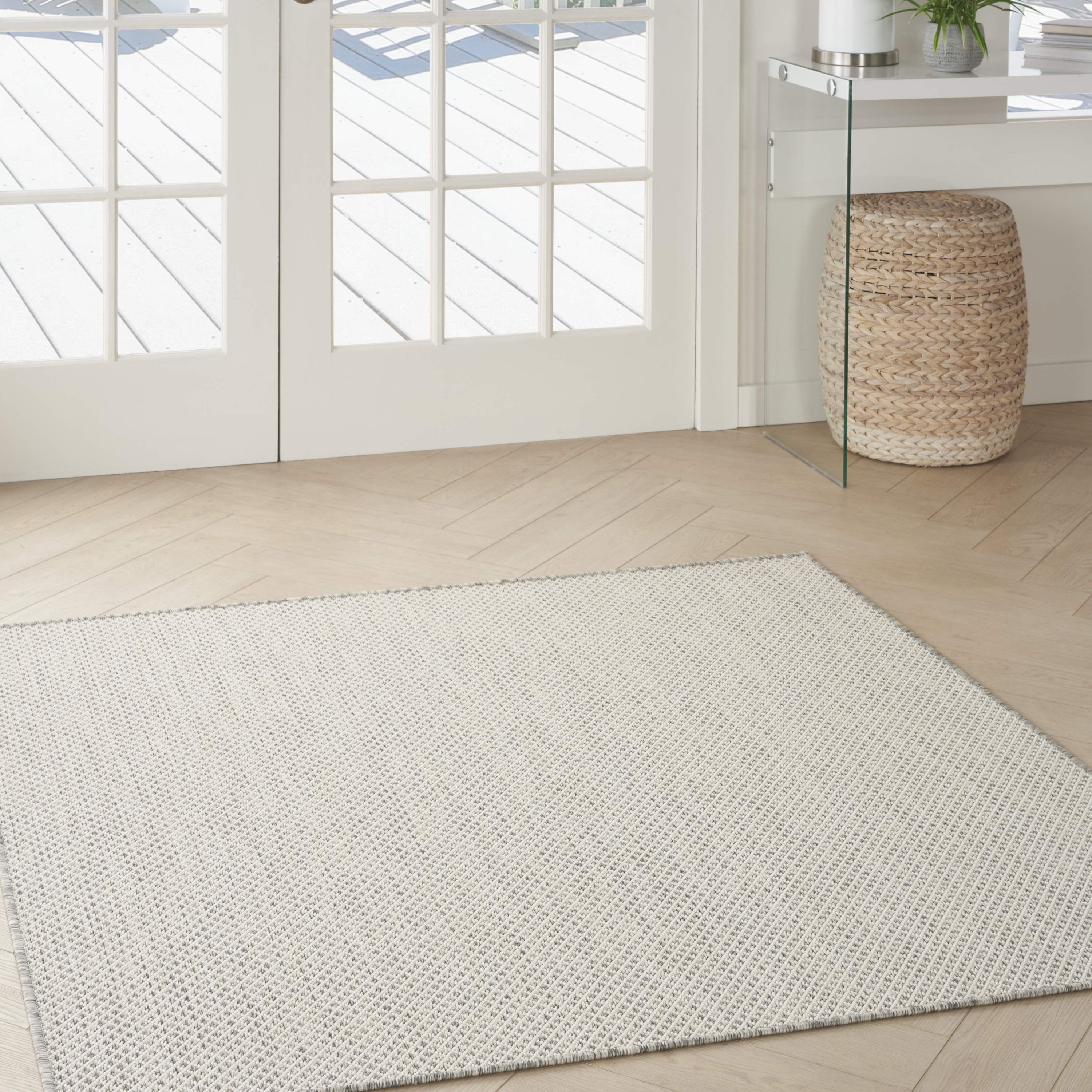 Nourison Courtyard 5' x Square Ivory Silver Modern Rug