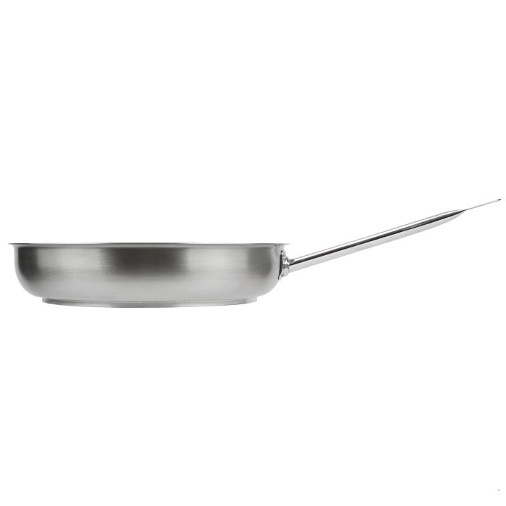 14-inch Centurion® frying pan with nonstick coating