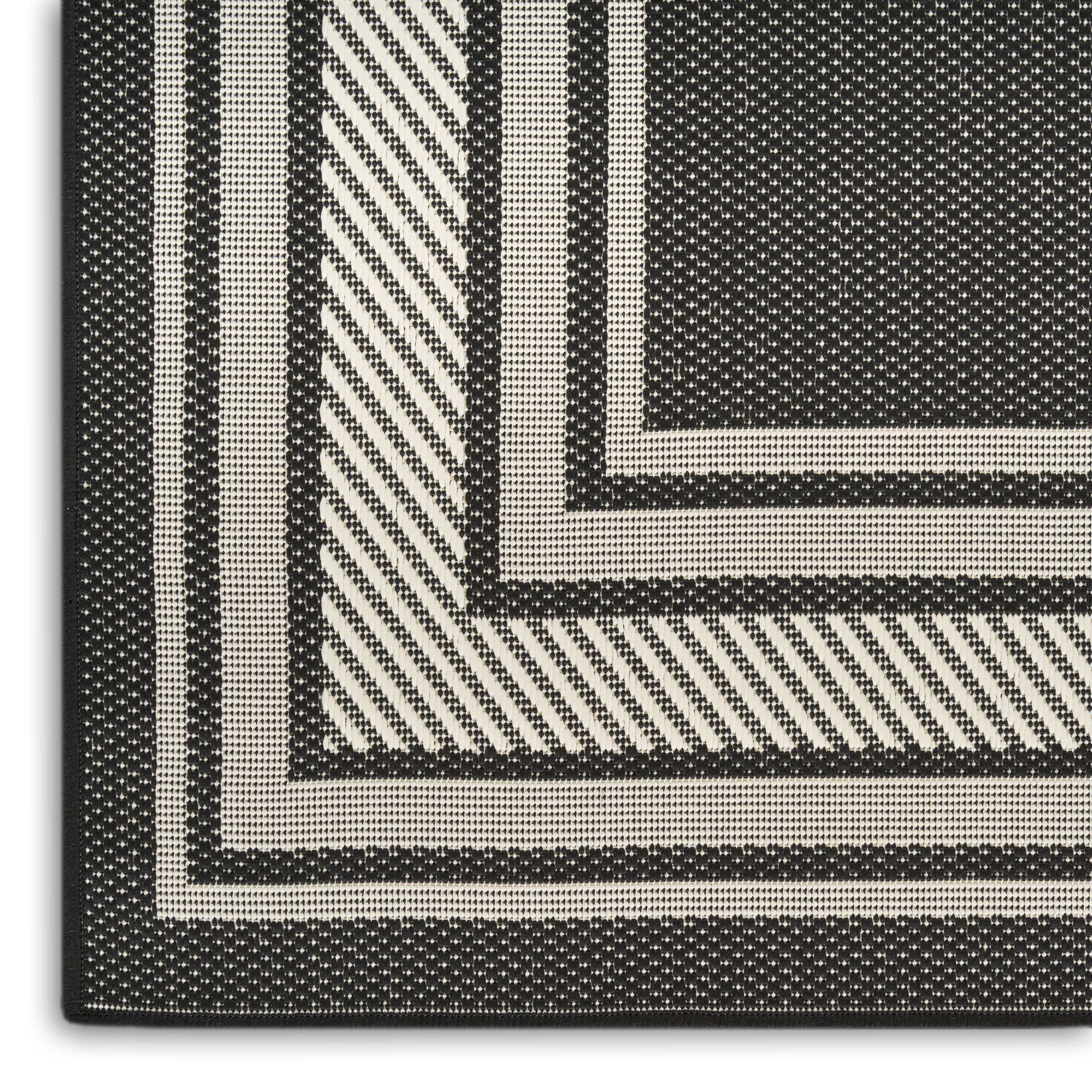 Nourison Horizon Indoor/Outdoor 8' x 10' Black Modern Rug