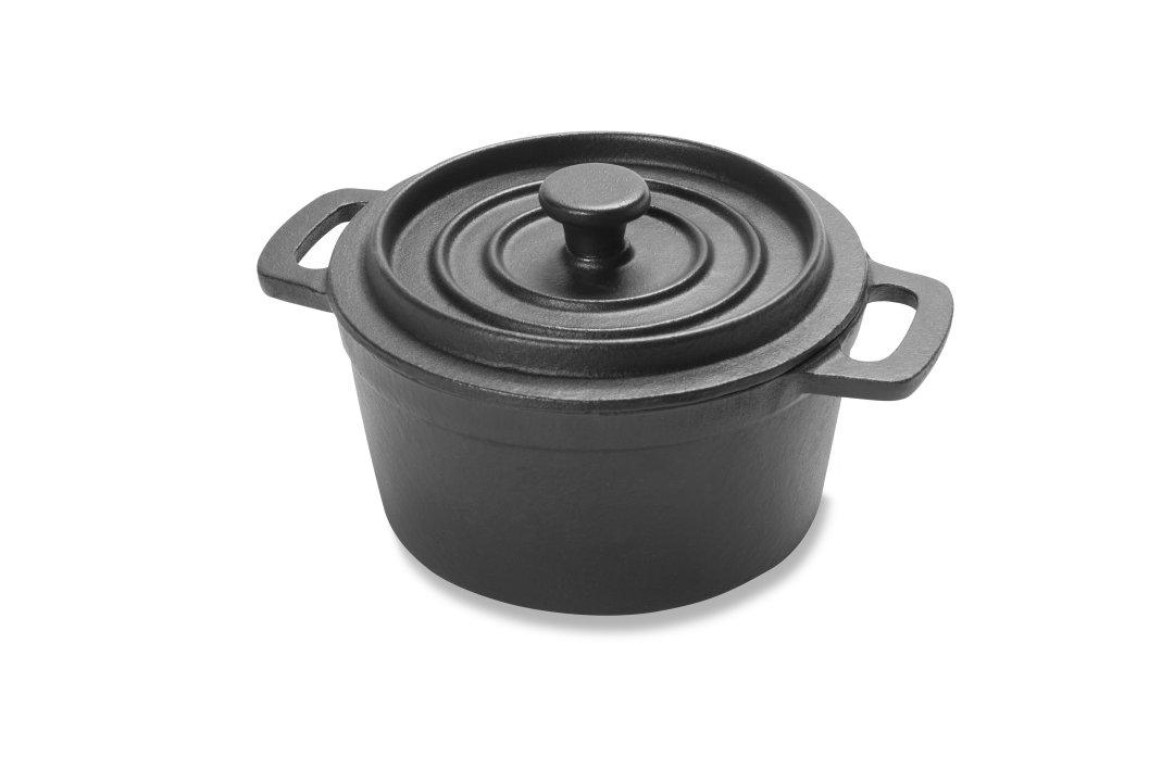 26 ⅖-ounce high round cast-iron casserole pan with lid