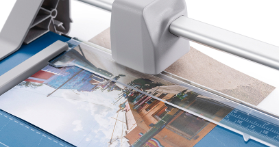 The clamp provides firm, even pressure as you cut so you work stays in place.