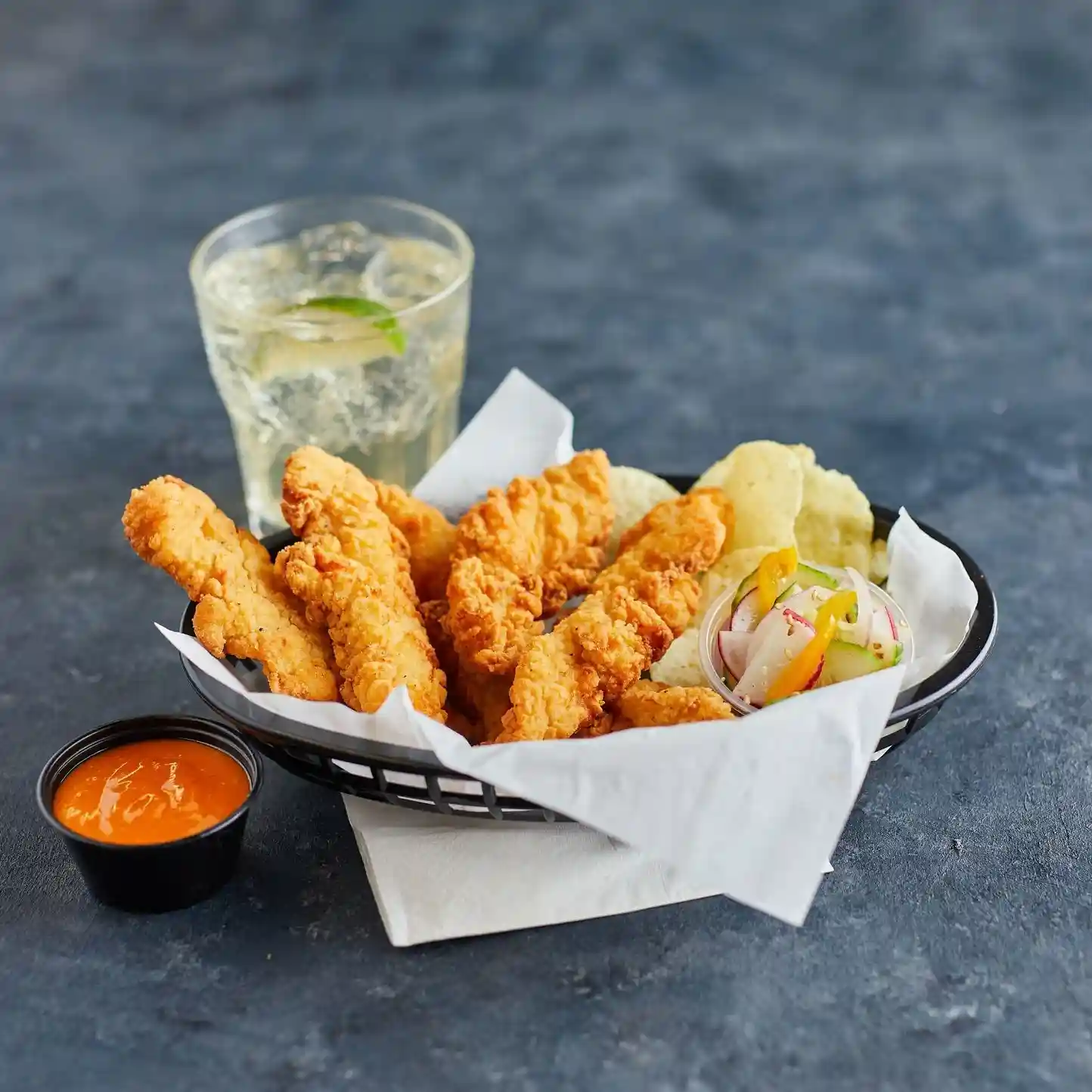 Tyson® Uncooked Breaded Homestyle Select Cut Chicken Breast Strips https://images.salsify.com/image/upload/s--EYA1gEMO--/q_25/bdaqsbsrdf3diy2aoqvc.webp