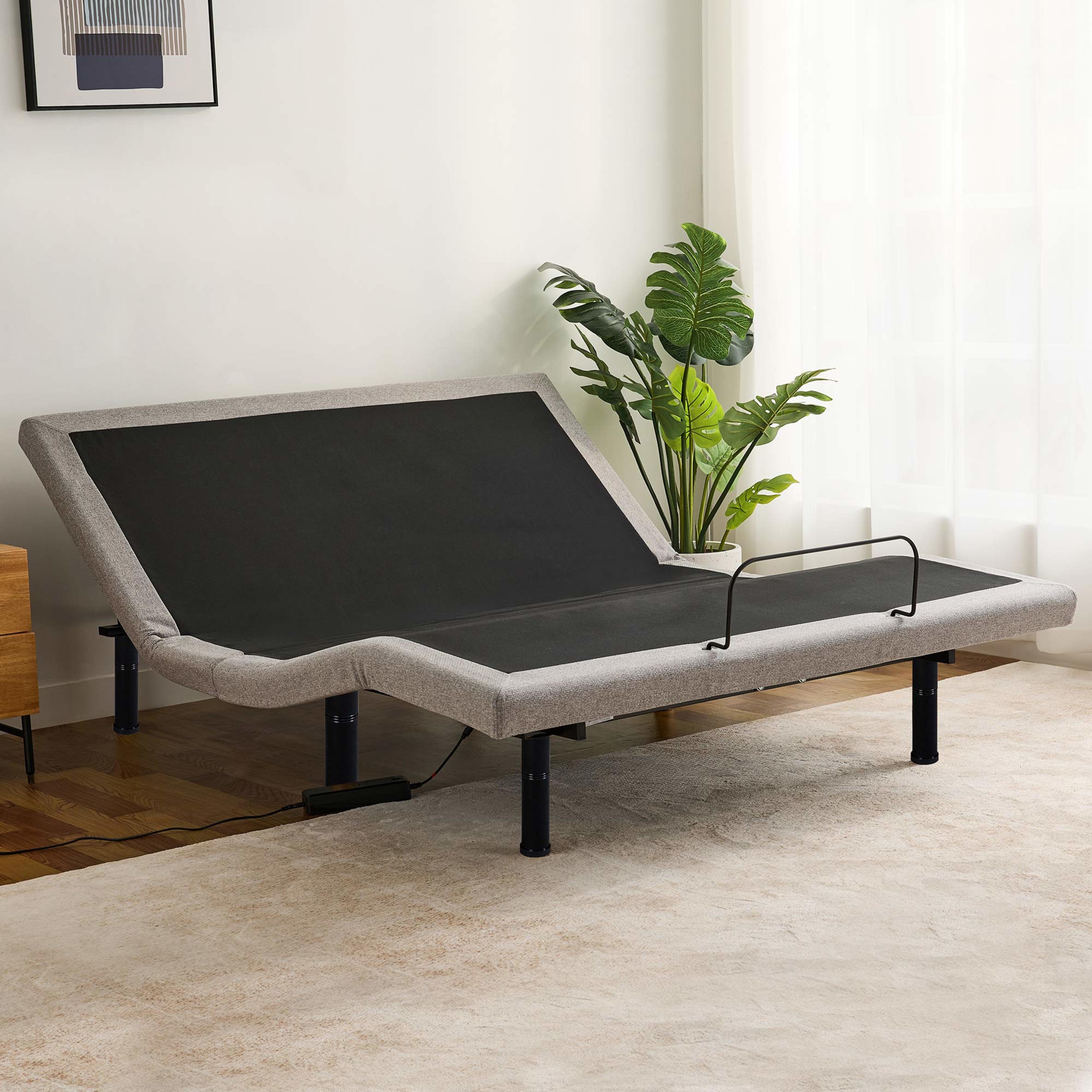Lifestyle image of the Mlily Irecover Adjustable Base from Forty Winks