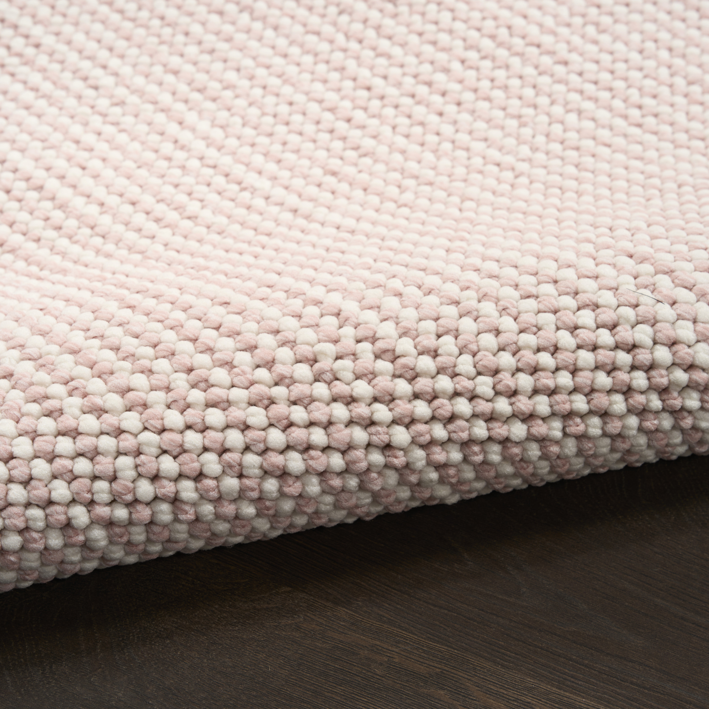 Nourison Natural Texture 5'3" x 7' Ivory Rose Farmhouse Indoor Rug