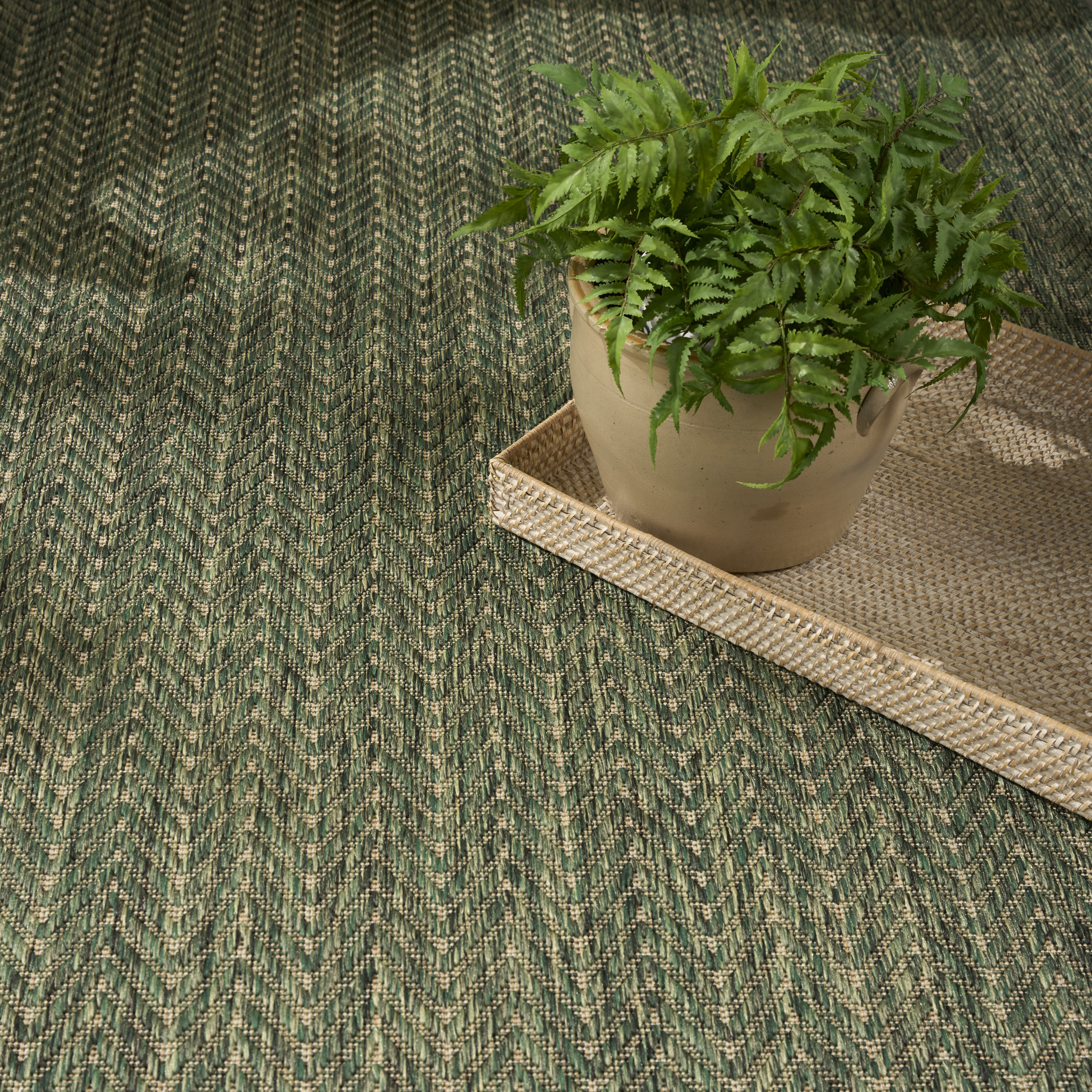 Nourison Horizon Indoor/Outdoor 8' x 10' Green Modern Rug