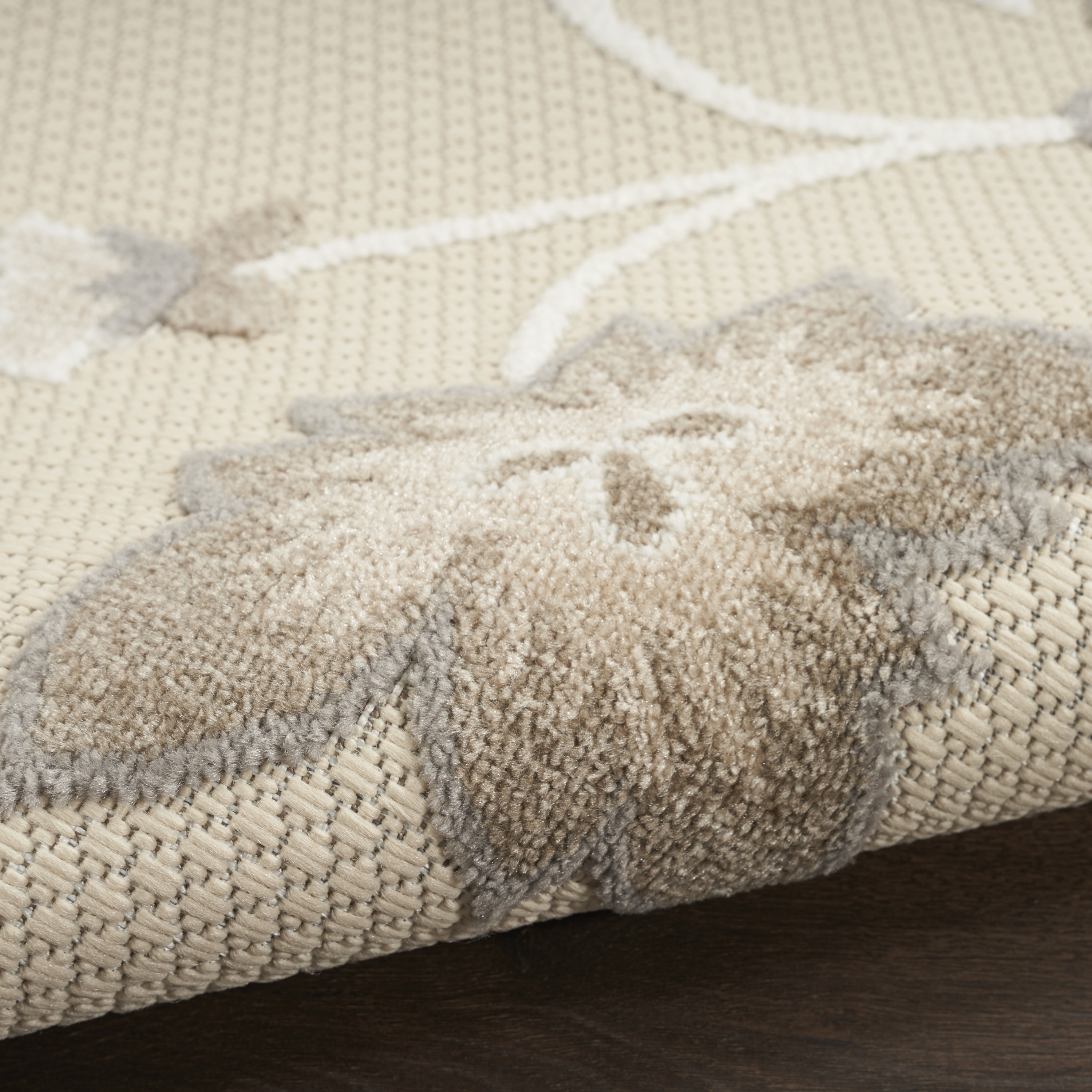 Nourison Aloha 6' x 9' Beige Farmhouse Rug