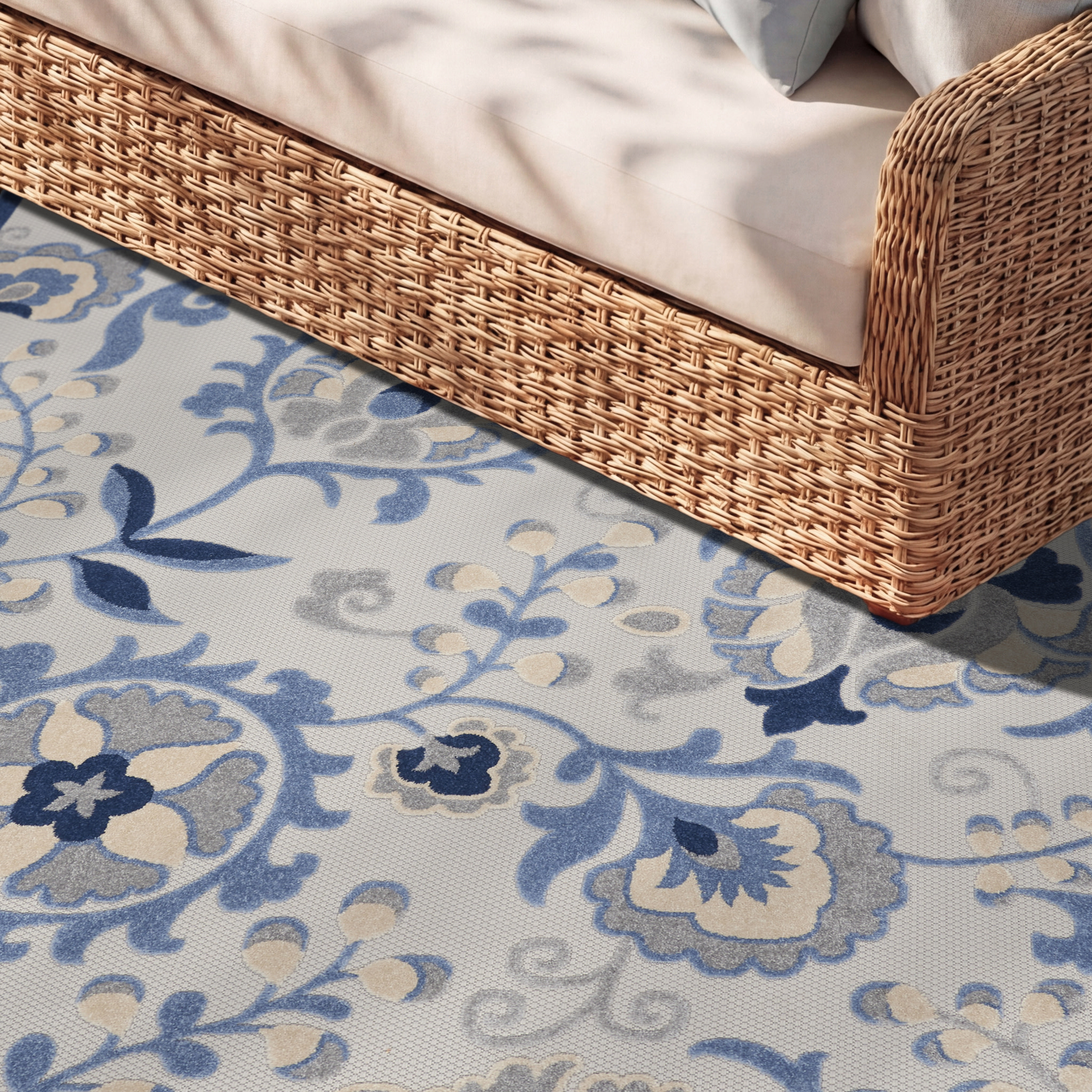 Nourison Aloha 7' x 10' Blue Grey Farmhouse Rug