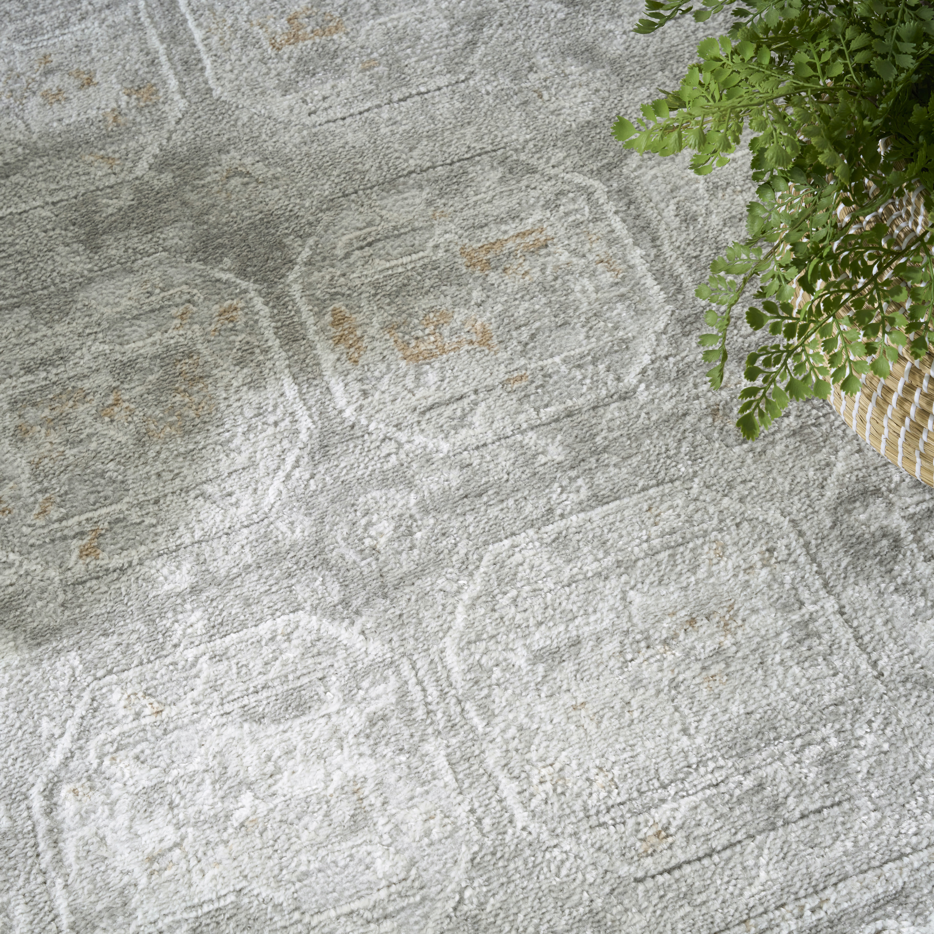 Nourison Dekor 5'3" x 7' Grey Vintage Indoor Rug