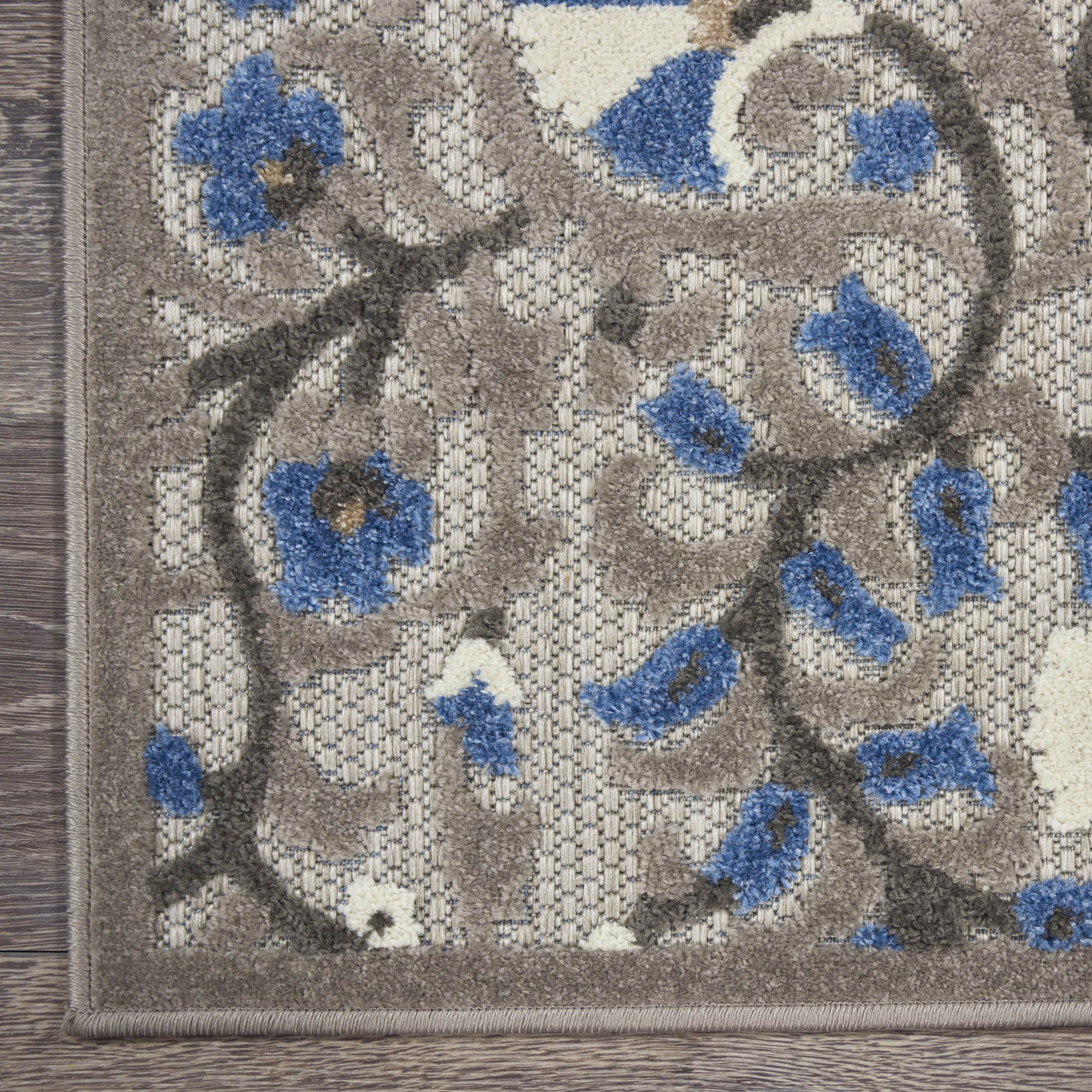 Nourison Aloha 2' x 3' Grey Multicolor Transitional Rug