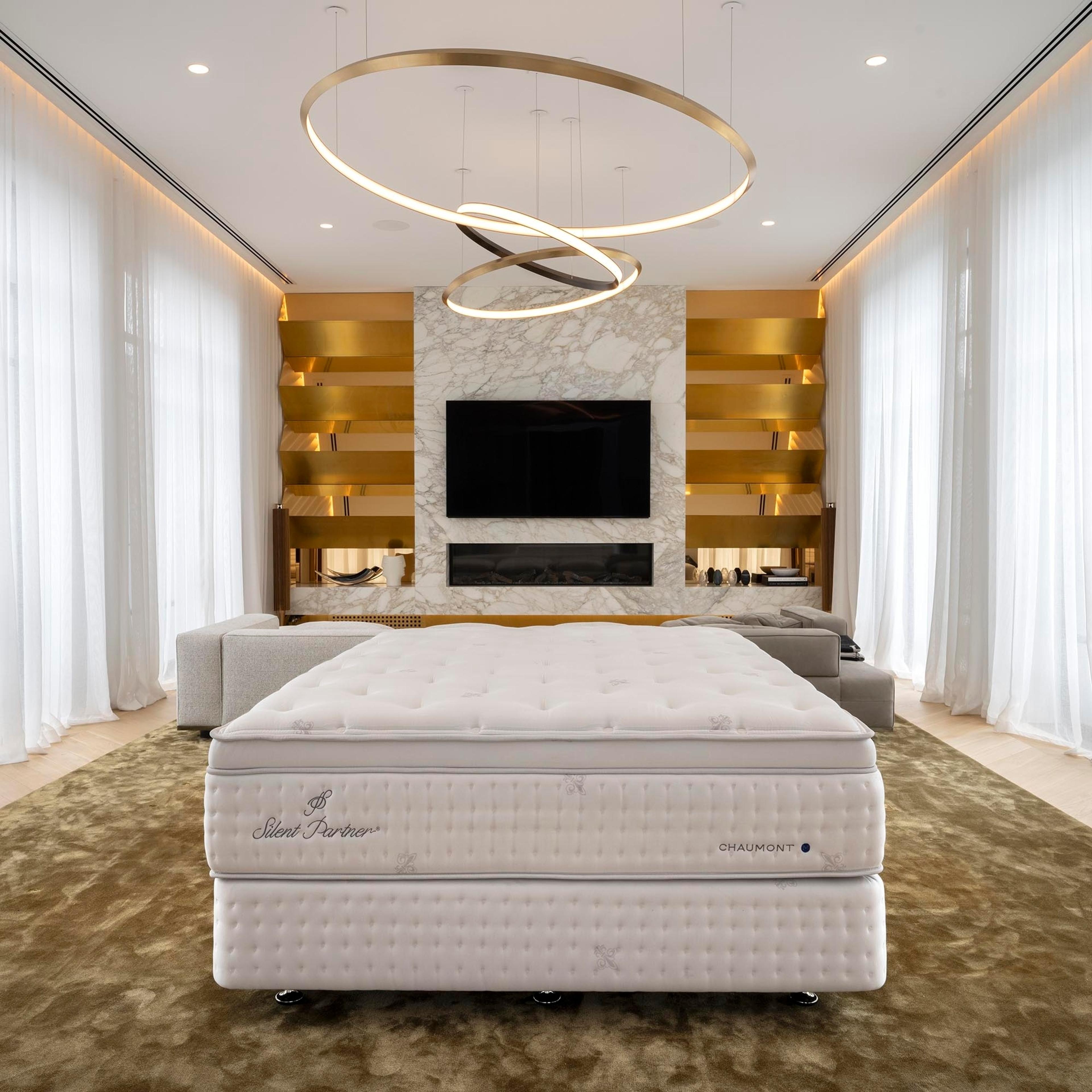 Lifestyle image of the  Silent Partner Bordeaux Chaumont Montpellier Base from Forty Winks