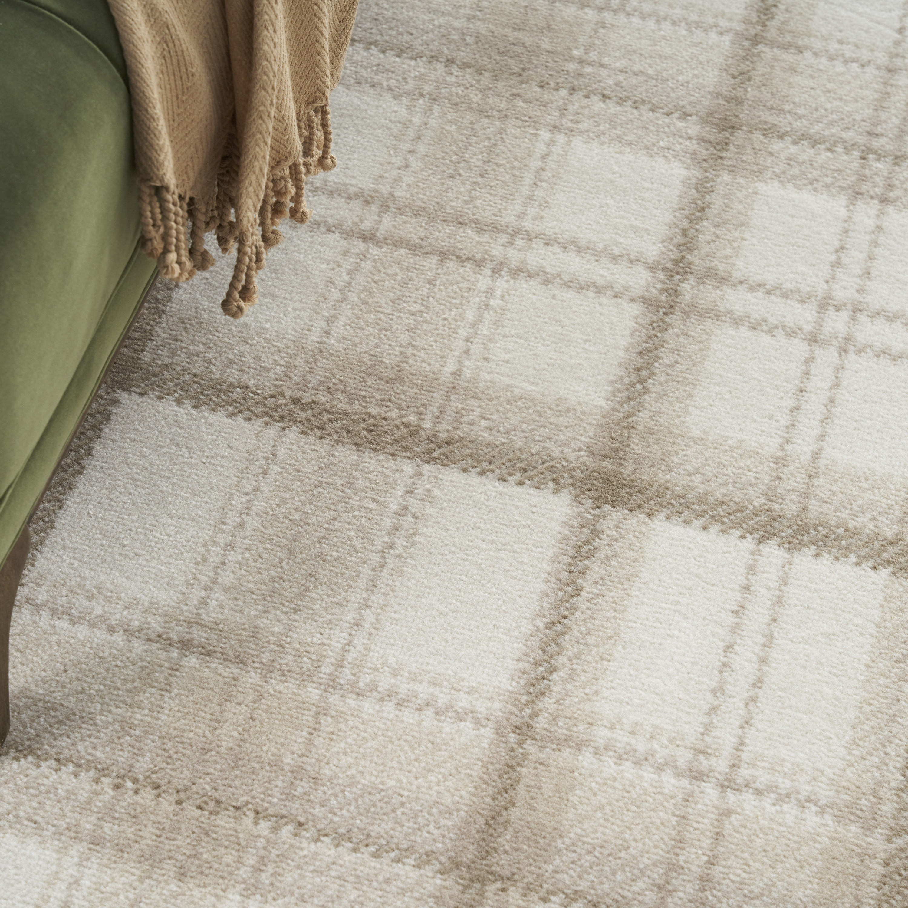 Nourison Grafix 4' x Round Ivory Beige Farmhouse Indoor Rug