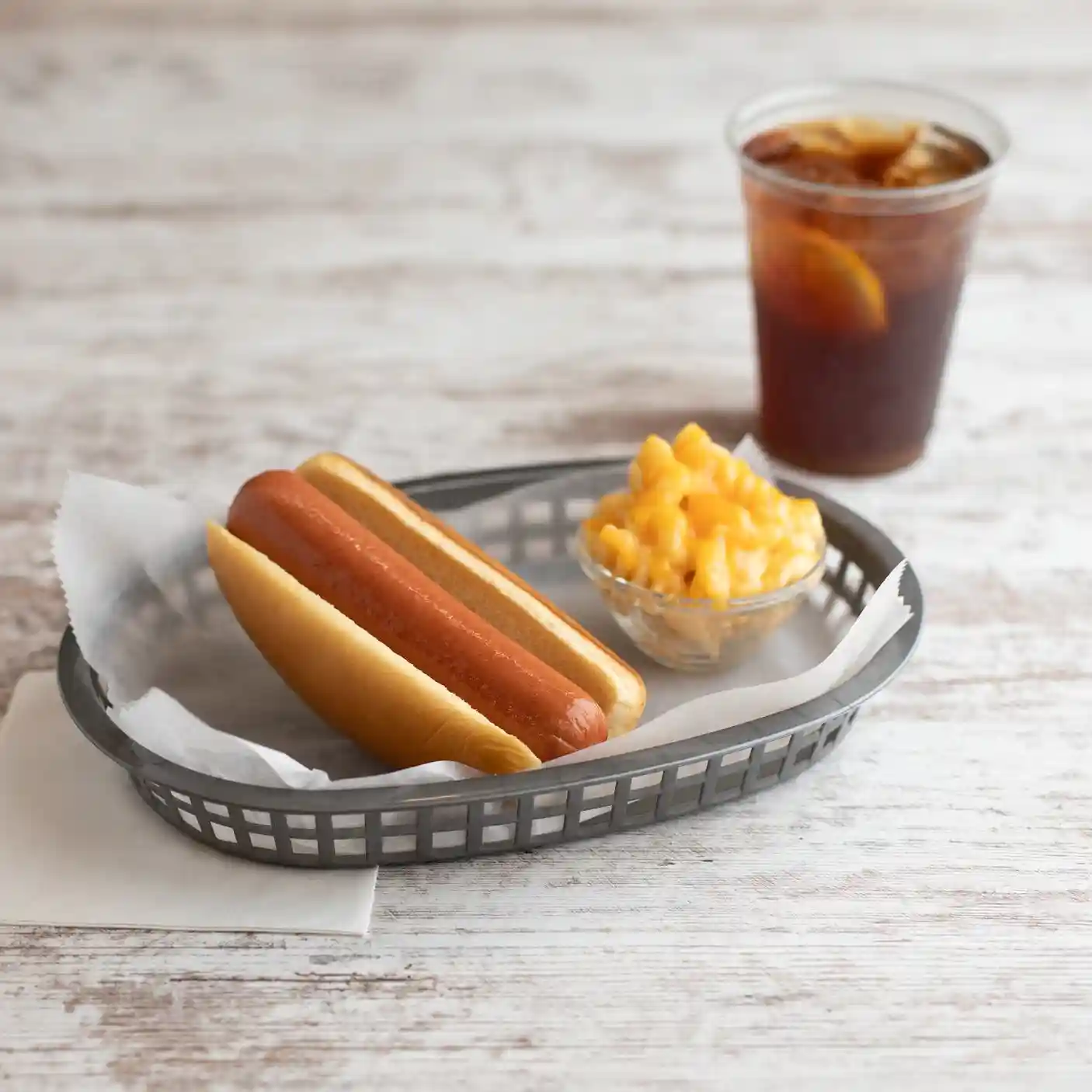 Ball Park® Three Meat Hot Dogs, 5:1 https://images.salsify.com/image/upload/s--k945T1Qe--/q_25/bx0csswtxgvy9uwkkefa.webp