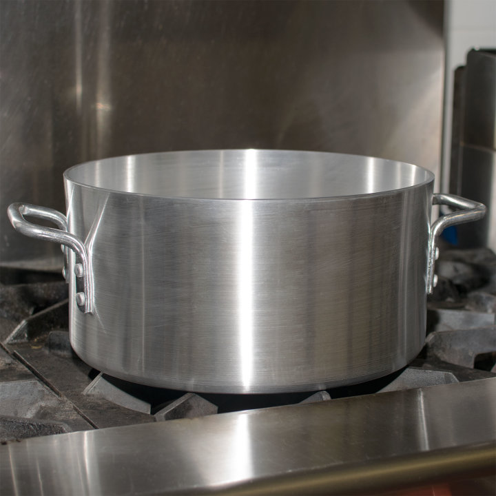 10-quart Arkadia™ aluminum sauce pot in natural finish