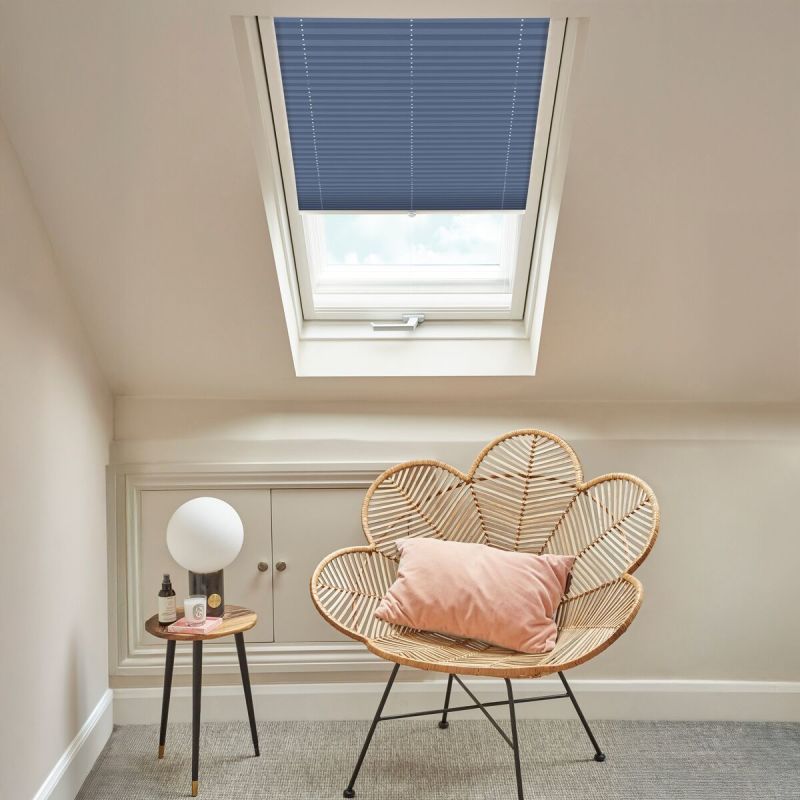 Seren Navy Pleated blind