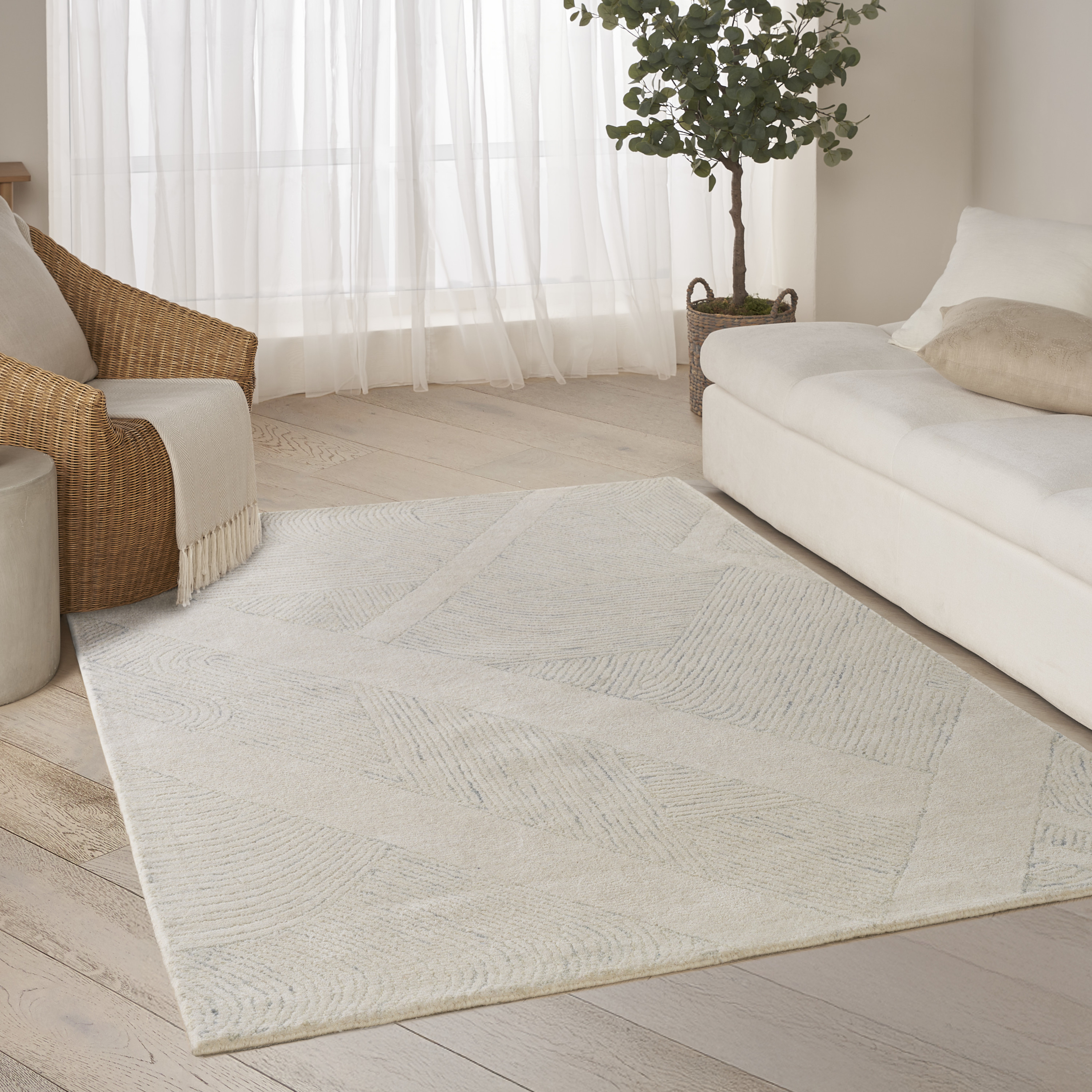 DKNY Pure Patterns 3'9" x 5'9" Ivory Grey Modern Indoor Rug