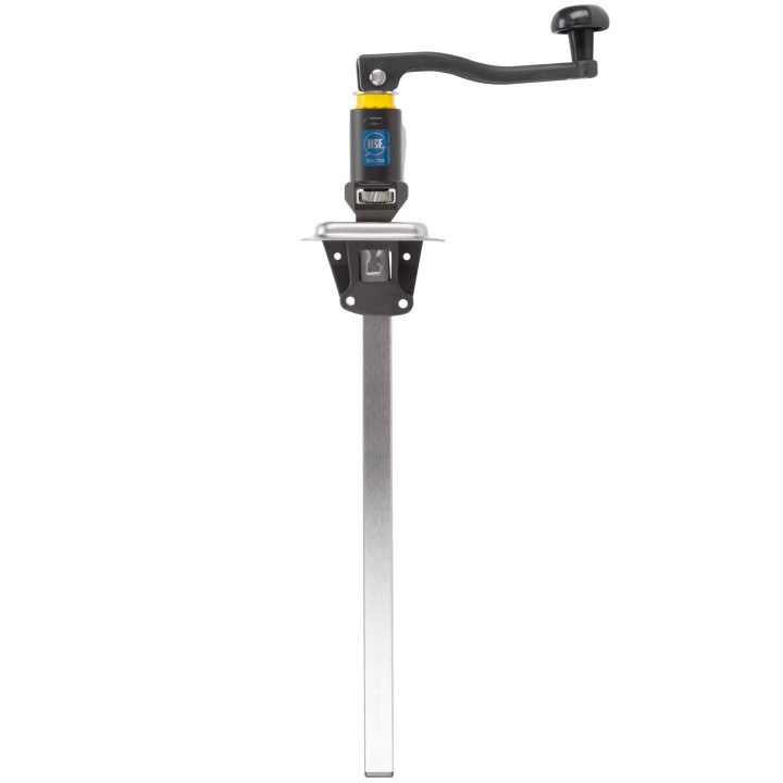 EaziClean™ Medium-duty can opener with quick release blade