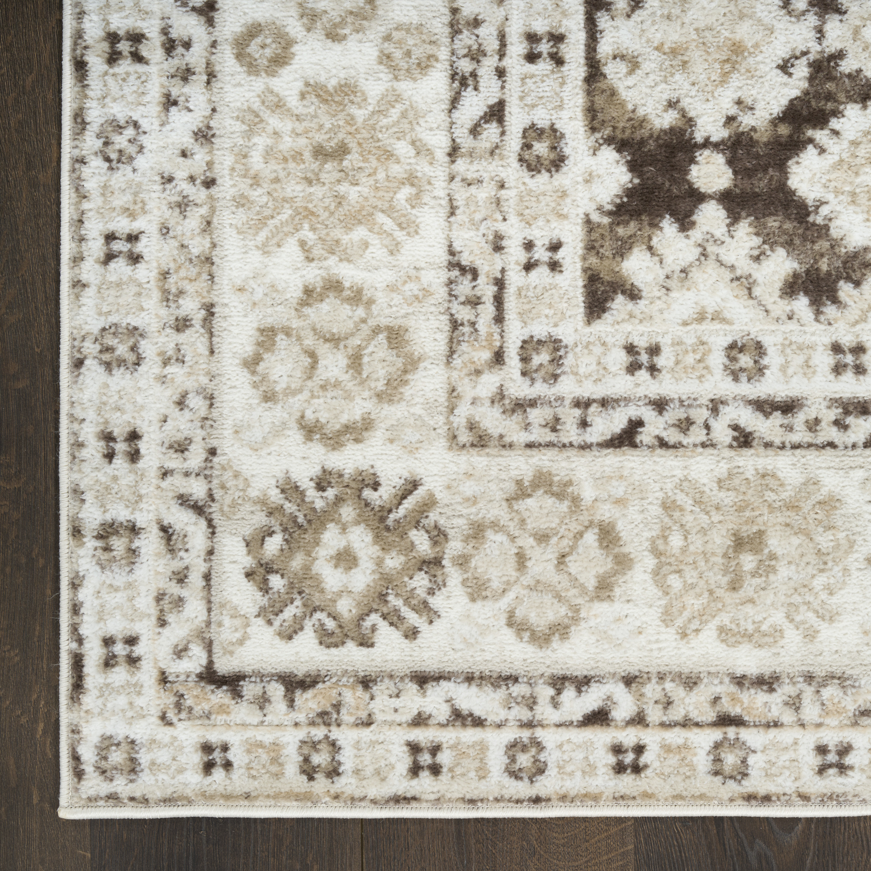 Nourison Dekor 5'3" x 7' Ivory Brown Vintage Indoor Rug