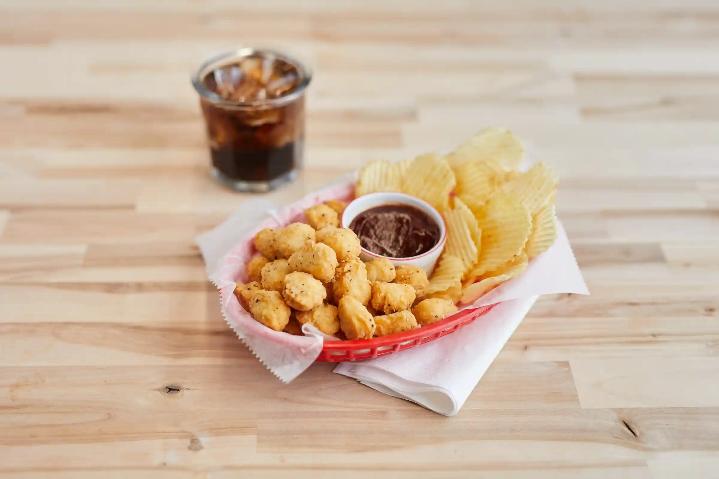Tyson® Uncooked Chicken Breast Bite Fritters https://images.salsify.com/image/upload/s--8oRLg0Oe--/q_25/25d876e3f28ff2cdebec178448be2a75579bc9c6.webp