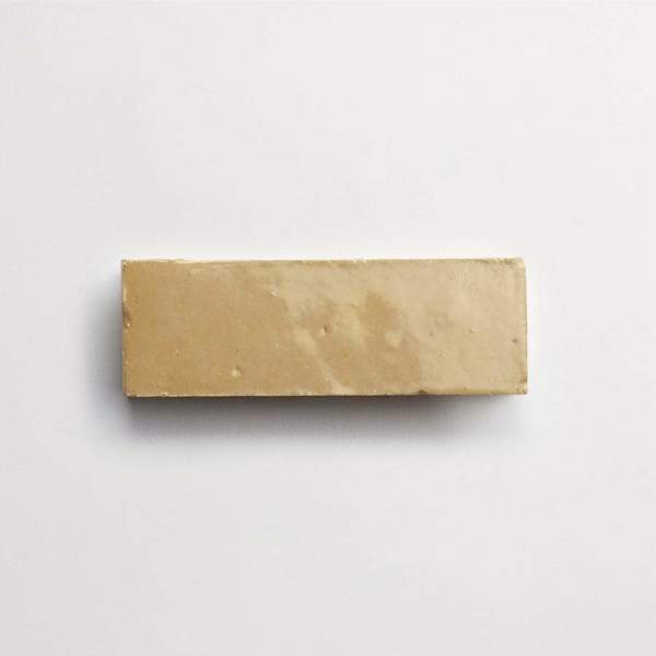 clé zellige | baguette | gloss | vesper sands | sample 
