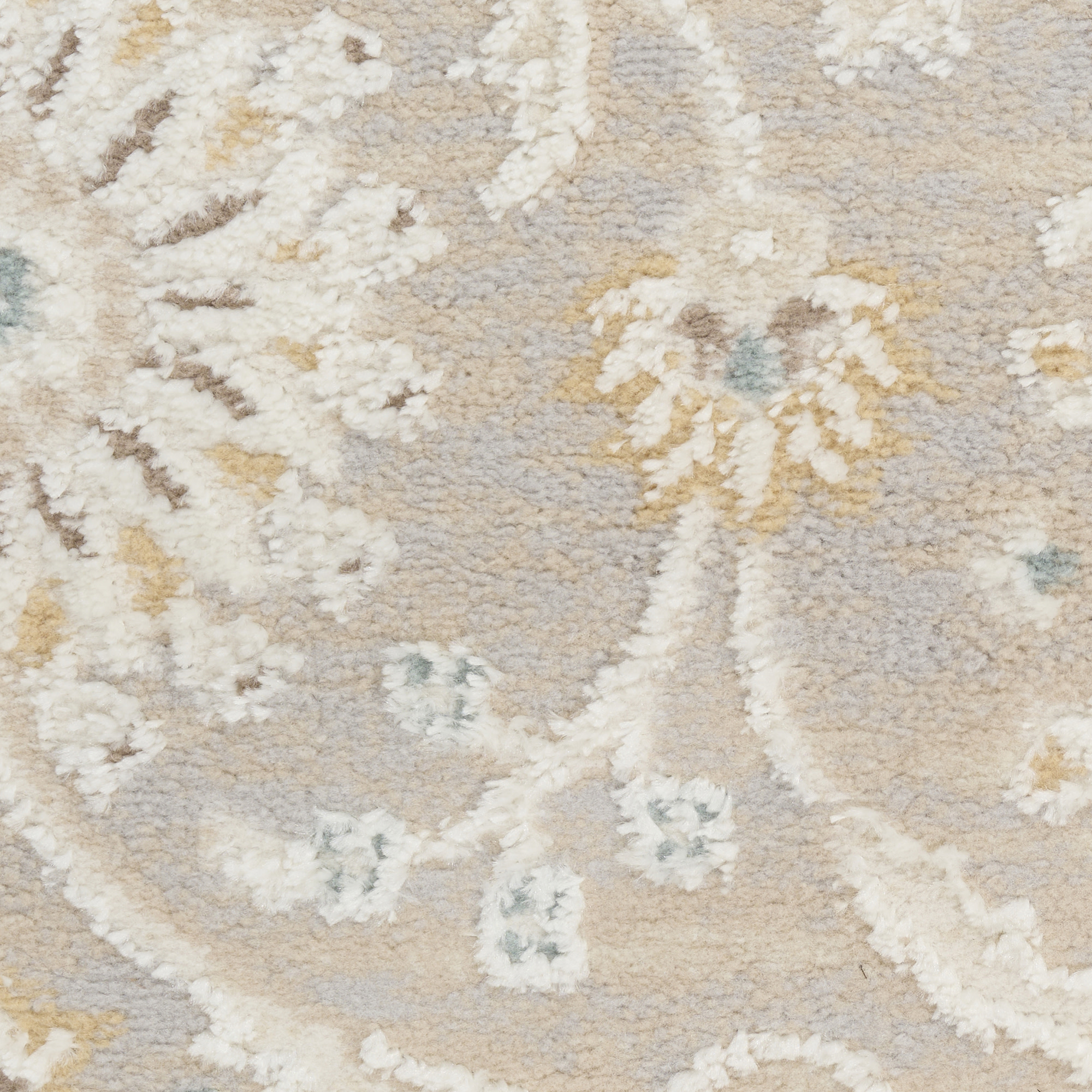 Nourison Isla 5'3" x 7' Light Grey Vintage Indoor Rug