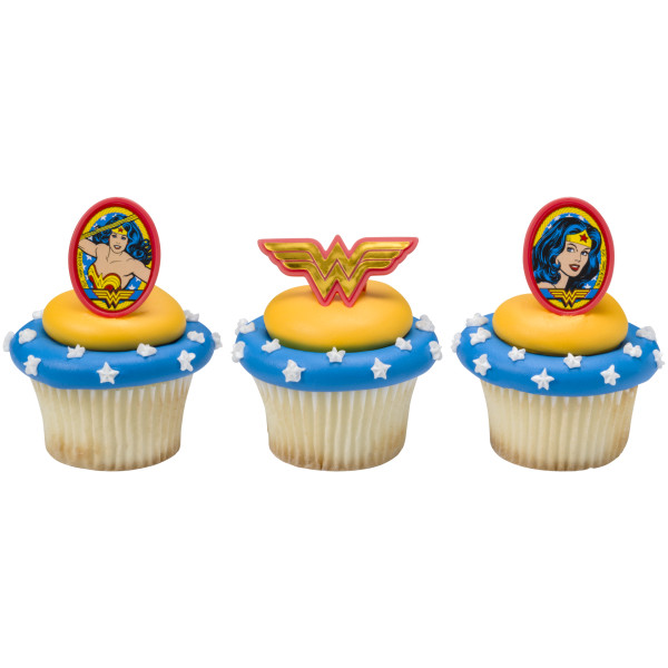 Wonder Woman™ Amazing Amazon Cupcake Rings