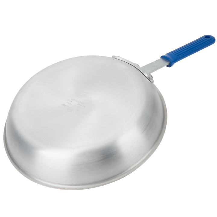 12-inch Wear-Ever® rivetless fry pan with CeramiGuard® II nonstick coating and Cool Handle® silicone handle