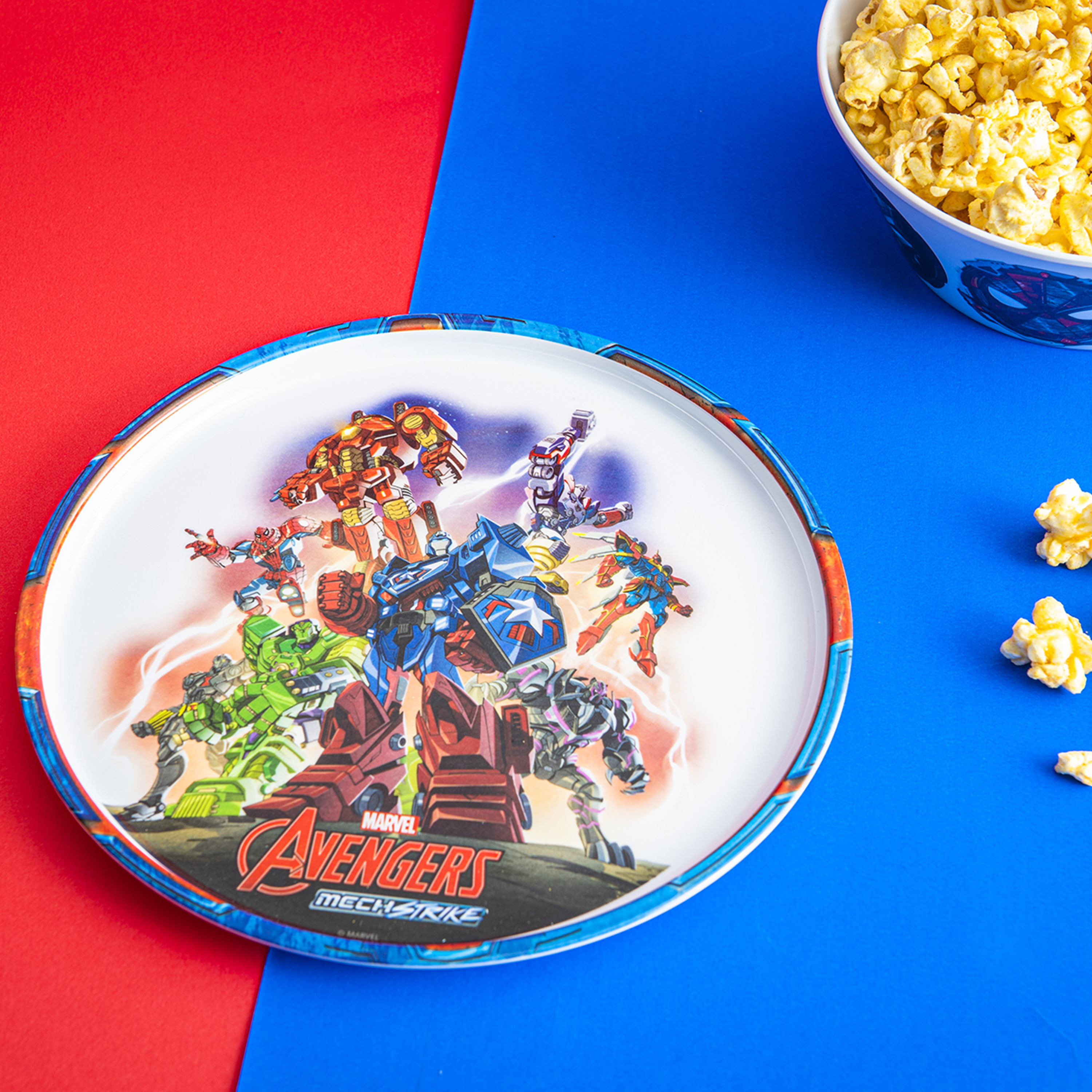 Marvel Comics Kids Dinnerware Set, The Avengers: Mech Strike, 2-piece set slideshow image 4