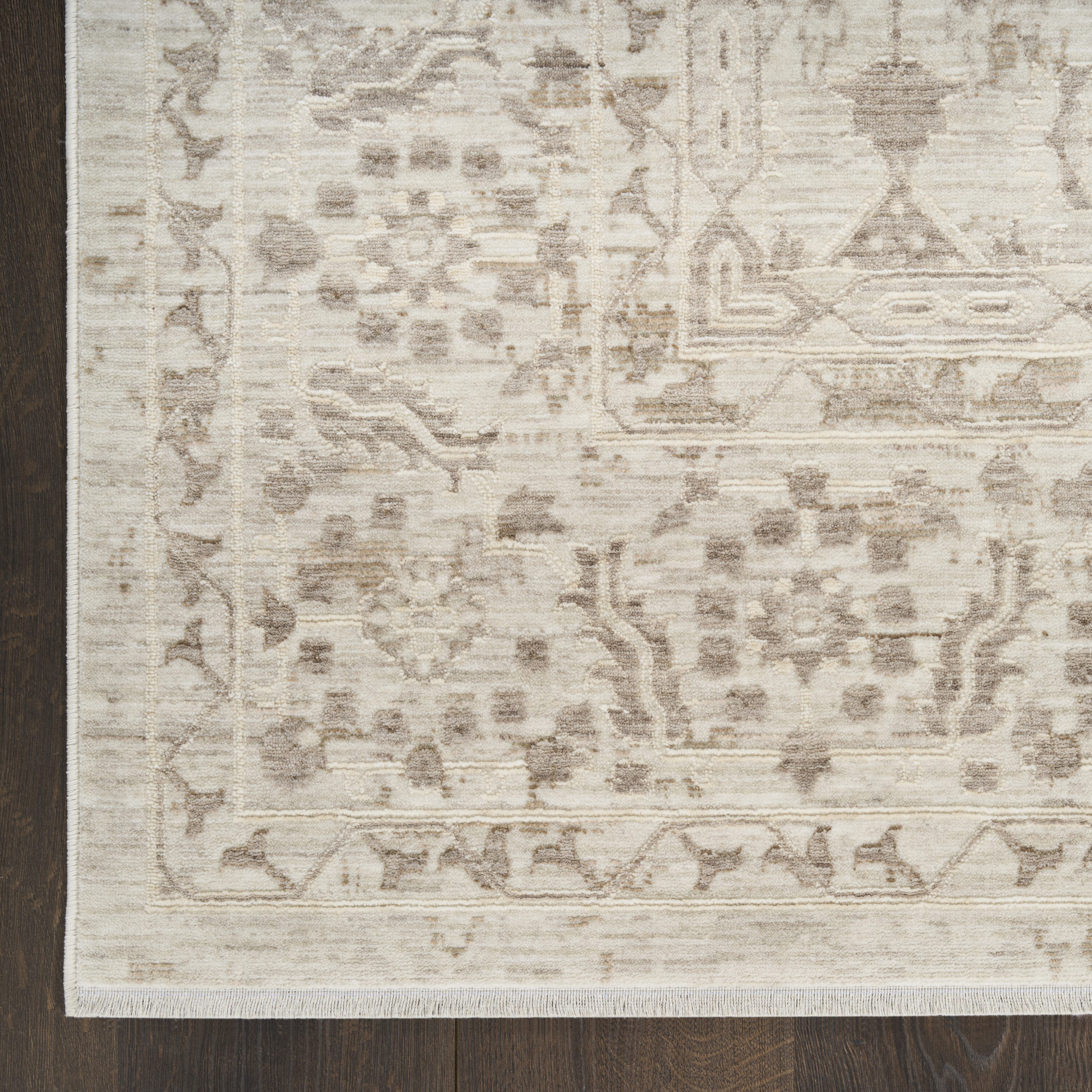 Nourison Shadows 5'3" x 7'3" Ivory Grey Vintage Indoor Rug