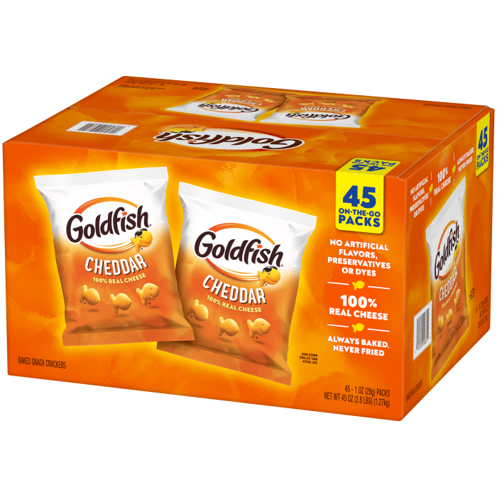 Goldfish® Cheddar Crackers, 45 count box, 1 oz, bag - Right Angle Image