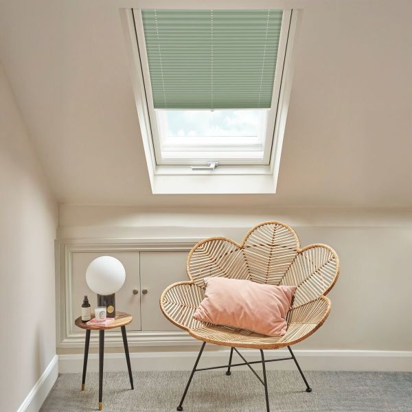 Malbec Olive Pleated blind