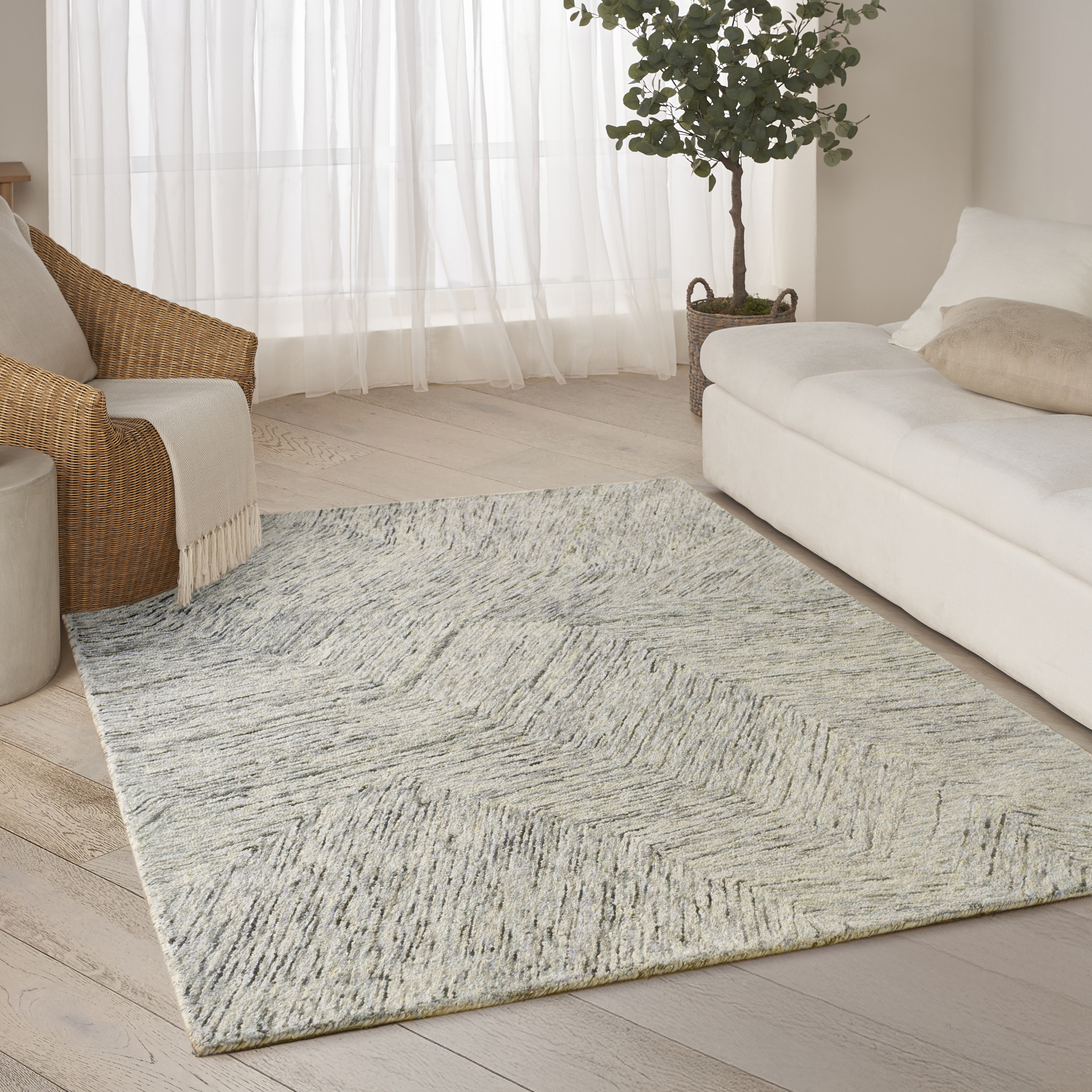 DKNY Pure Angles 5'3" x 7'3" Grey Modern Indoor Rug