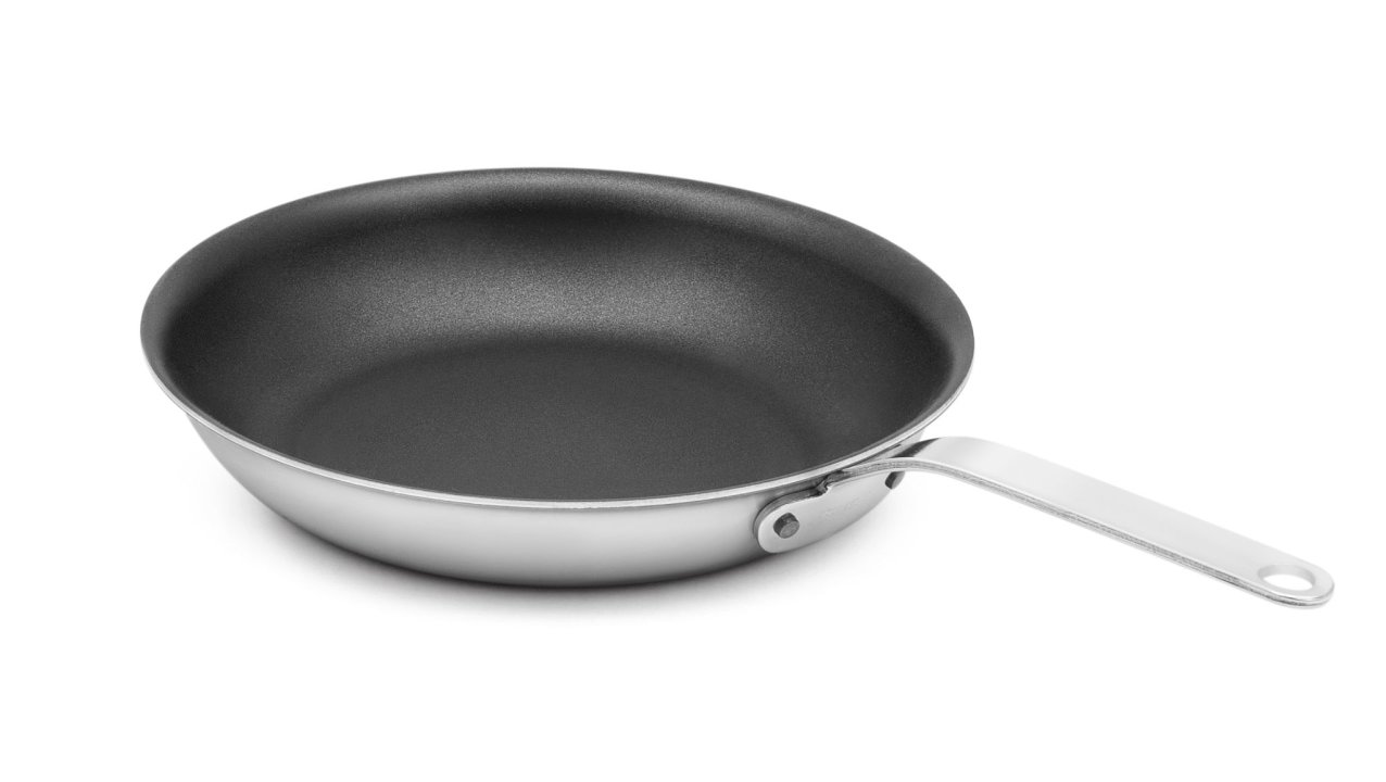 14-inch Tribute® 3-ply fry pan with CeramiGuard® II nonstick coating and plated handle