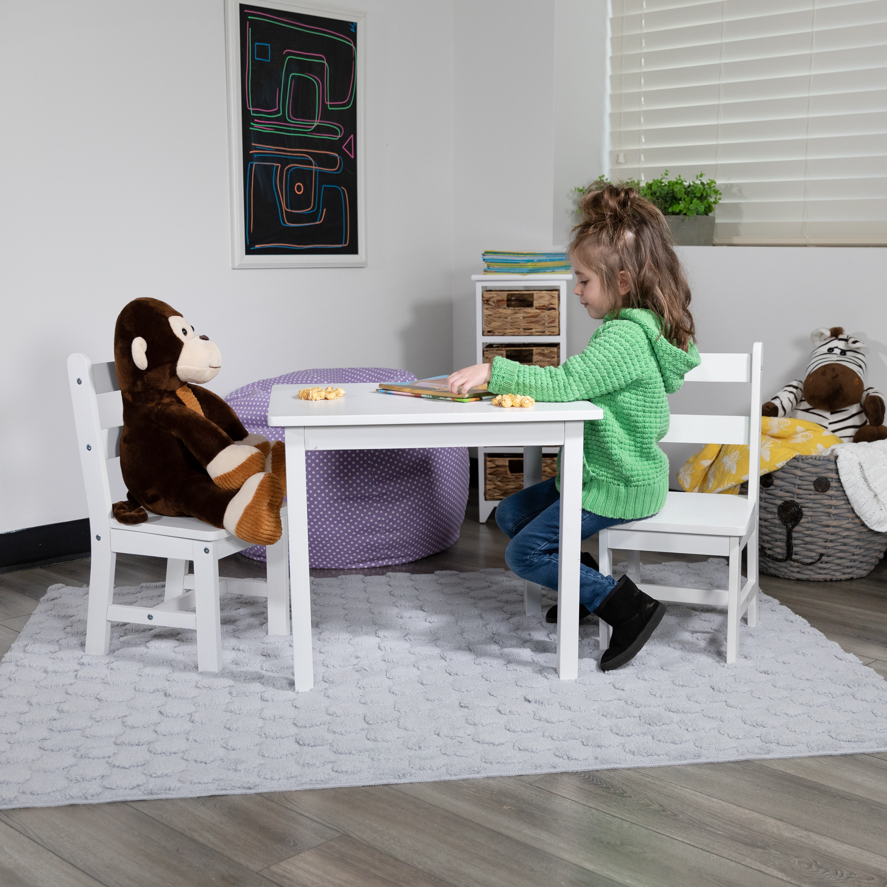 Juego de mesa y silla de madera maciza para niños de 3 piezas para sala de juegos, cocina - blanco - Imagen 34 de 37