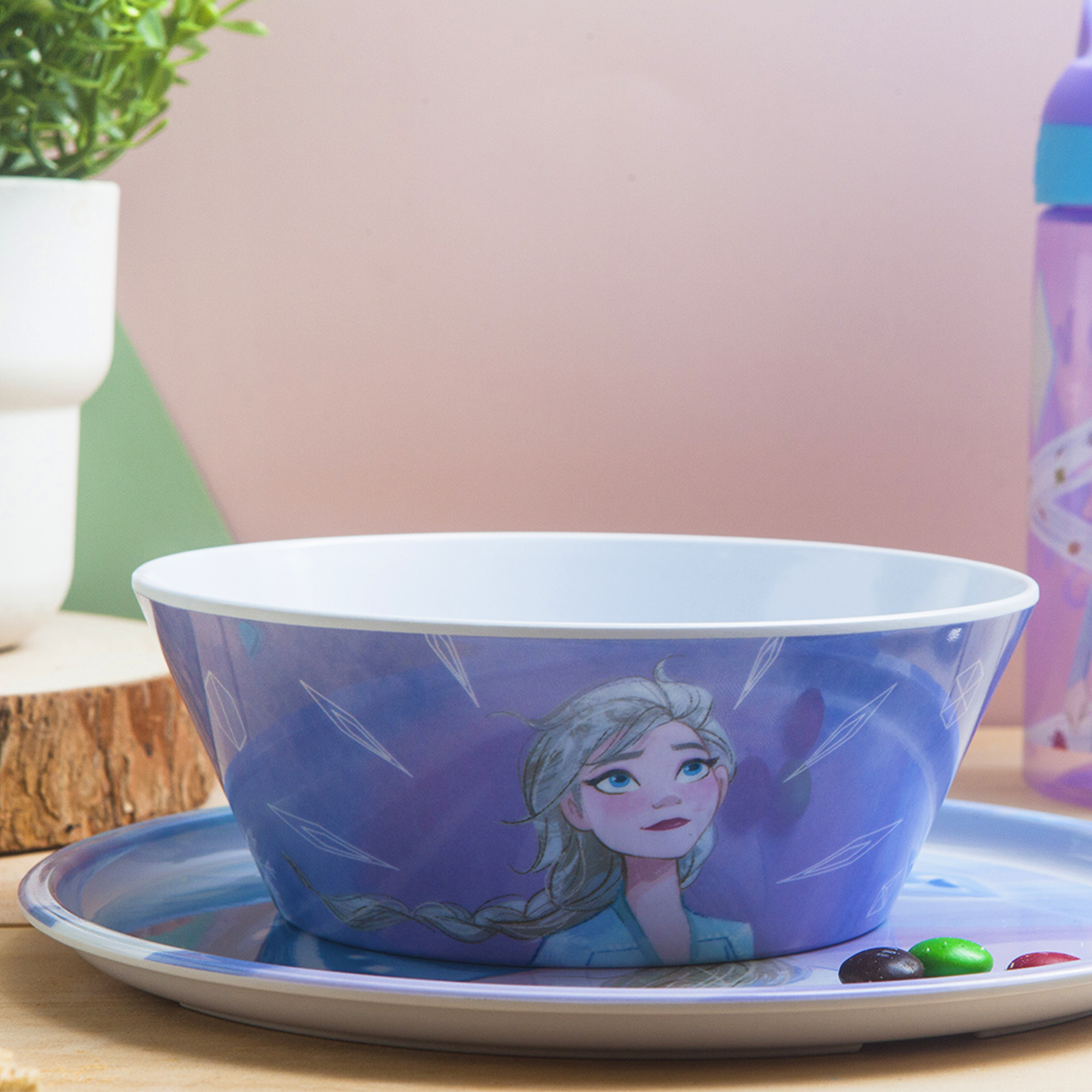 Disney Frozen 2 Movie Dinnerware Set, Anna and Elsa, 5-piece set slideshow image 3